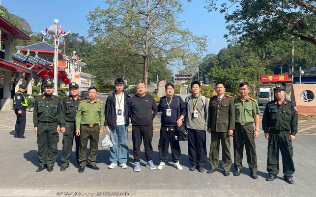 Chân tướng 5 người nước ngoài trên chiếc ô tô lưu thông qua địa bàn tỉnh Bình Định