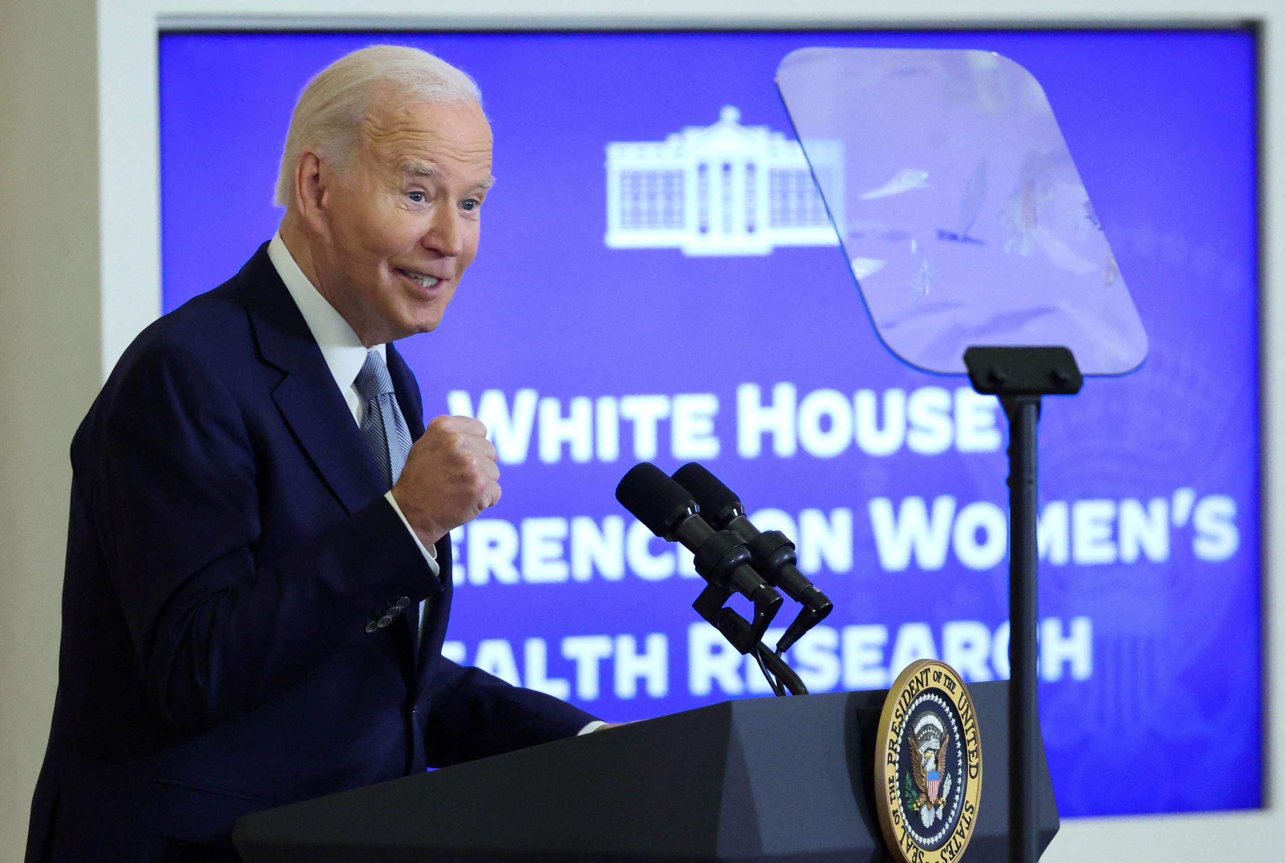 Tổng thống Joe Biden ph&aacute;t biểu tại một hội nghị diễn ra ở Nh&agrave; Trắng h&ocirc;m 11-12. Ảnh: REUTERS