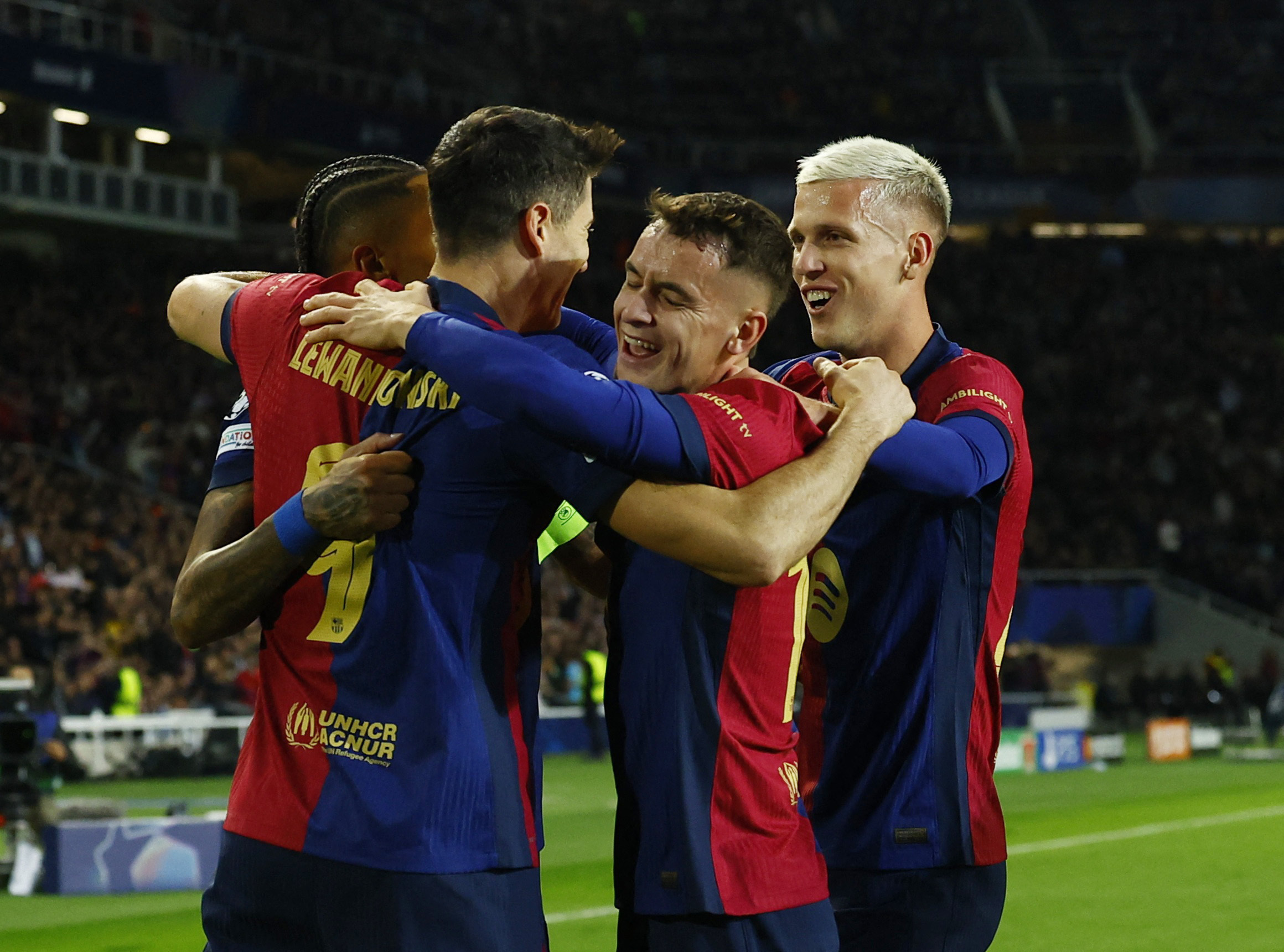 Rượt đuổi tỉ số hấp dẫn, Barcelona thắng nghẹt thở chủ nh&agrave; Dortmund- Ảnh 1.