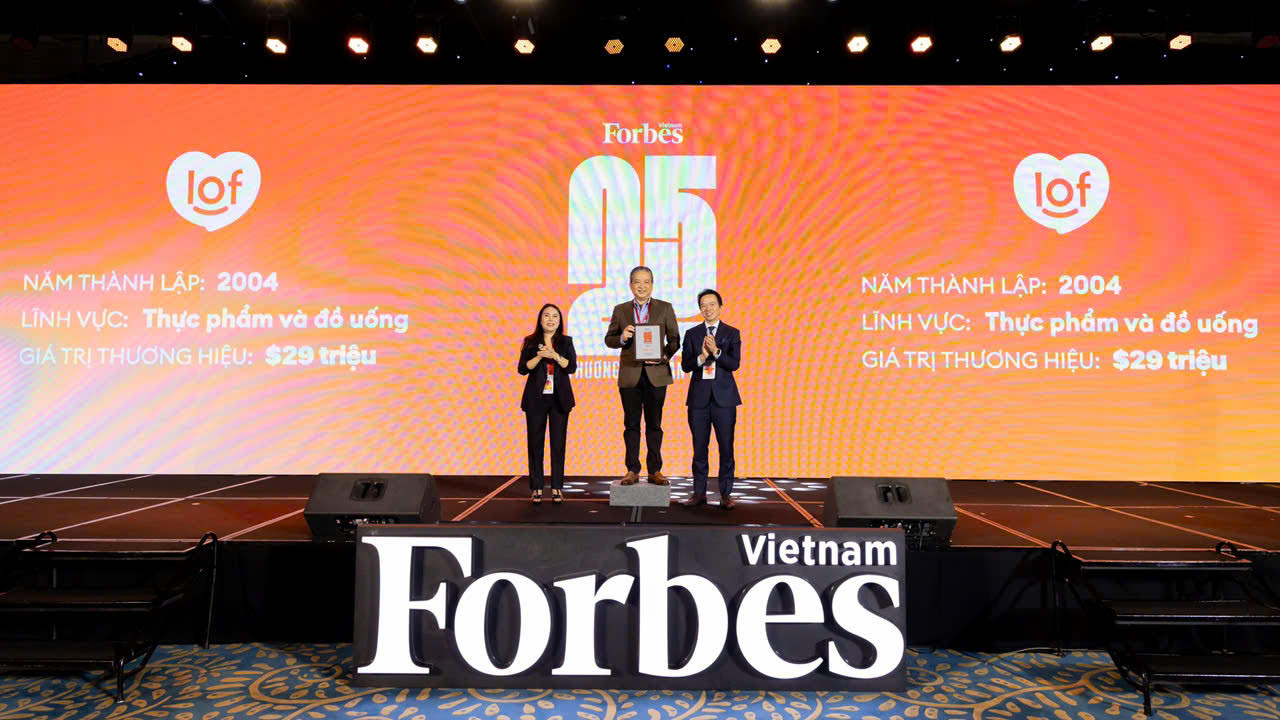 C&ocirc;ng ty CP Sữa Quốc tế LOF v&agrave;o top 25 thương hiệu dẫn đầu của Forbes Việt Nam- Ảnh 1.