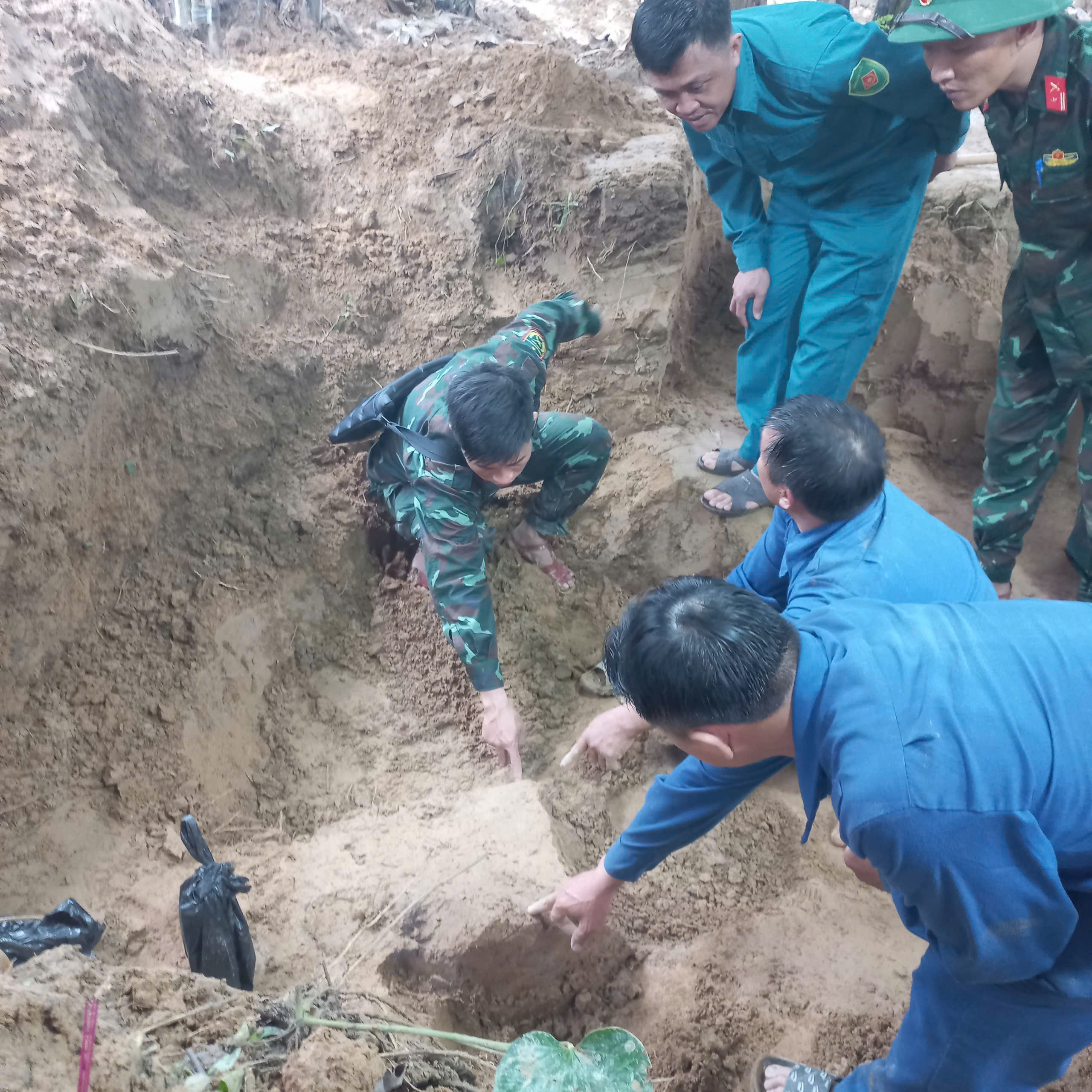 Ph&aacute;t hiện mộ tập thể nghi của l&iacute;nh đặc c&ocirc;ng ở Quảng Trị- Ảnh 1.