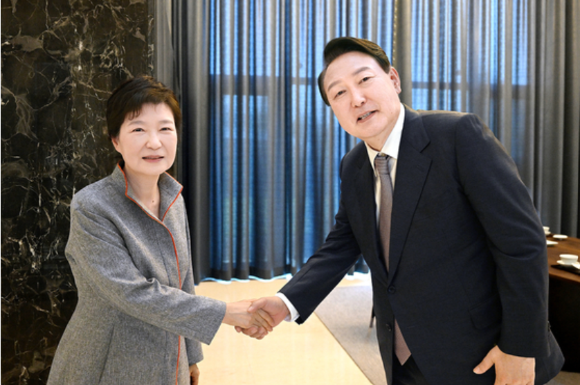 H&agrave;n Quốc: Số phận &ldquo;trớ tr&ecirc;u&rdquo; của &ocirc;ng Yoon Suk-yeol- Ảnh 4.