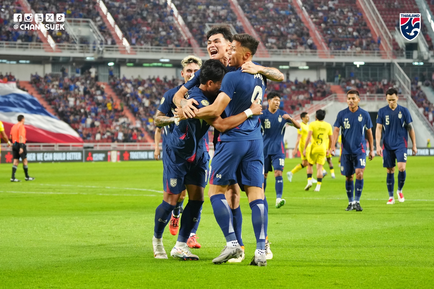 ASEAN Cup 2024: Th&aacute;i Lan lấy lại ng&ocirc;i đầu, x&aacute;c định đội bị loại sớm- Ảnh 2.