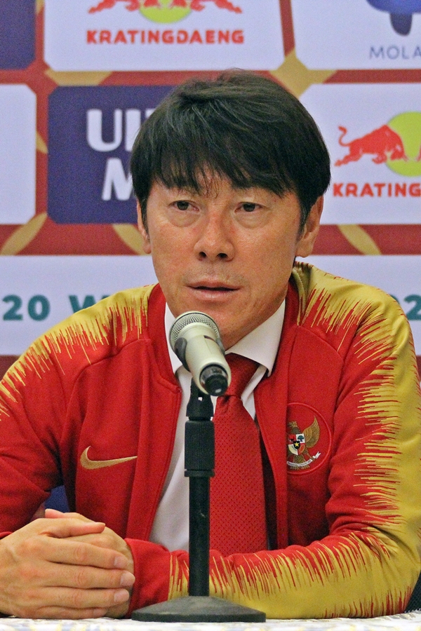 HLV Shin Tae-yong lo lắng trước trận t&aacute;i đấu tuyển Việt Nam- Ảnh 1.