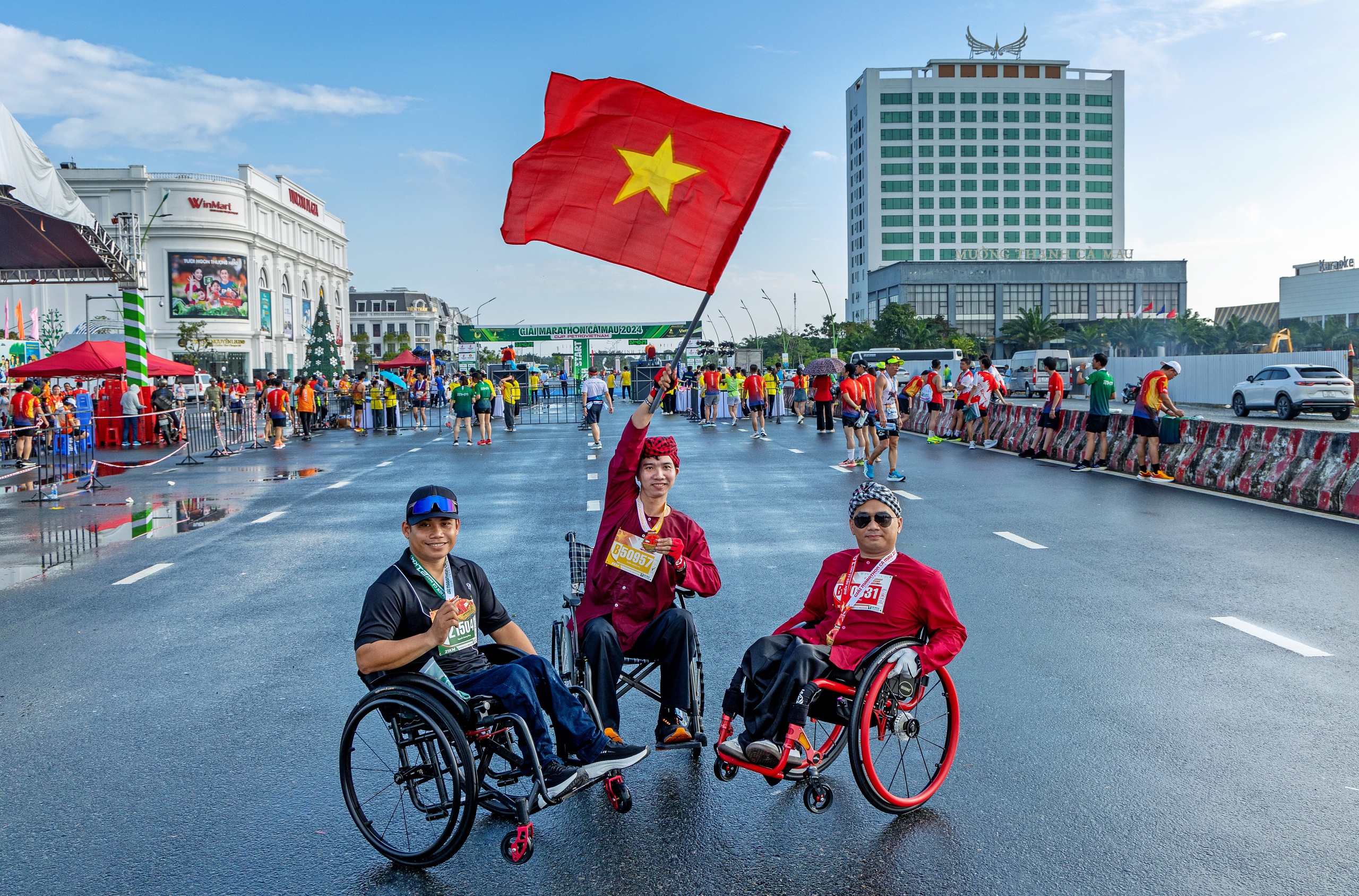 Vượt l&ecirc;n số phận. Ảnh: TRẦN QUANG THẮNG