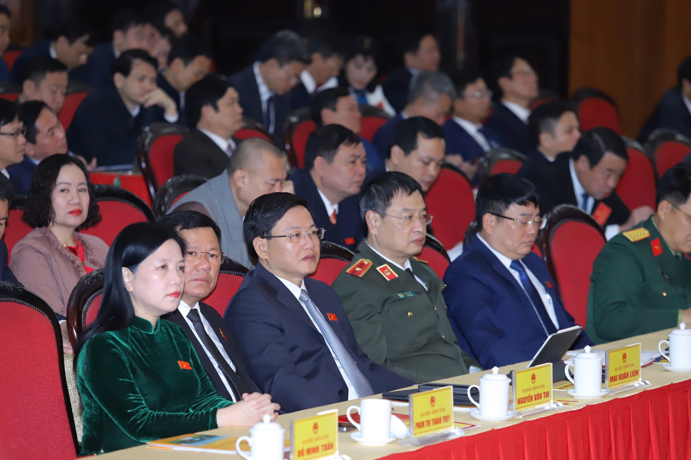 Chủ tịch tỉnh Thanh H&oacute;a n&oacute;i về đội b&oacute;ng xứ Thanh: "Tỉnh c&ograve;n ngh&egrave;o, c&agrave;ng đ&aacute; c&agrave;ng hay"- Ảnh 3.
