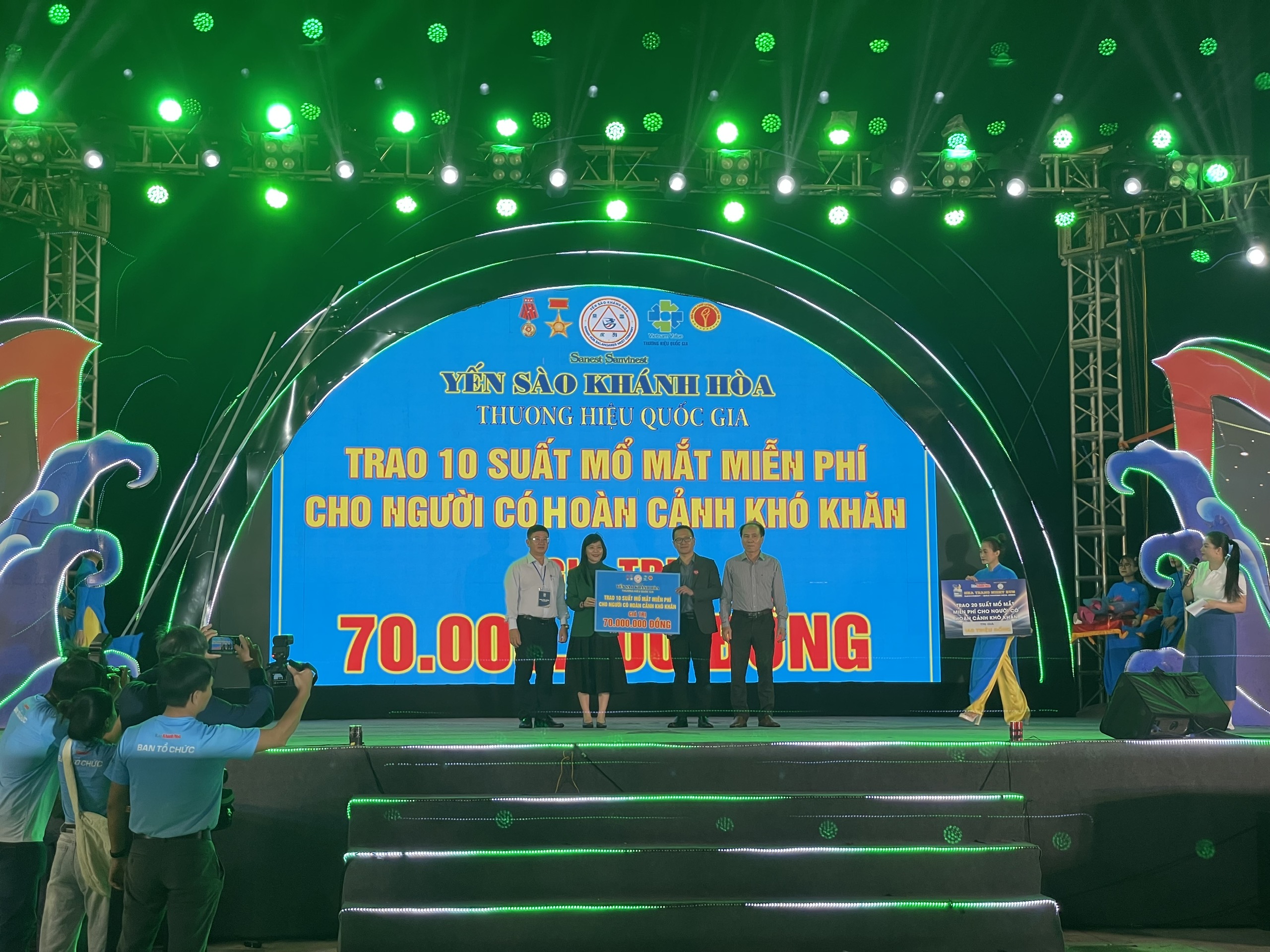 Giải chạy đ&ecirc;m đầu ti&ecirc;n ở Nha Trang thu h&uacute;t hơn 3.100 vận động vi&ecirc;n- Ảnh 4.