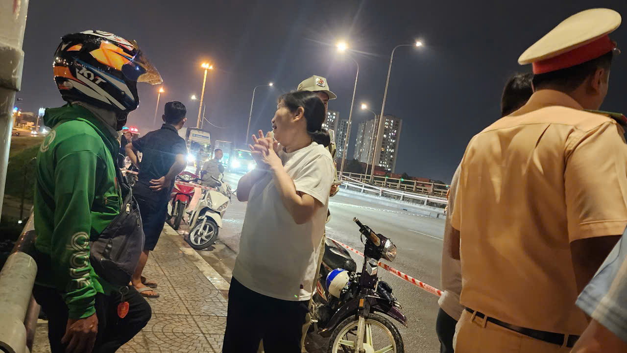 CLIP: Trục vớt thi thể c&ocirc; g&aacute;i 22 tuổi v&agrave; &ocirc; t&ocirc; lao xuống s&ocirc;ng Đồng Nai- Ảnh 1.