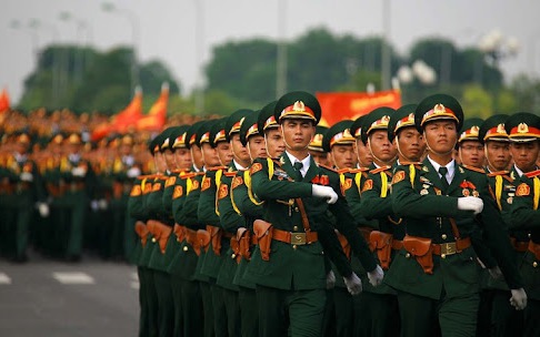 Bản anh hùng ca bất hủ (*)