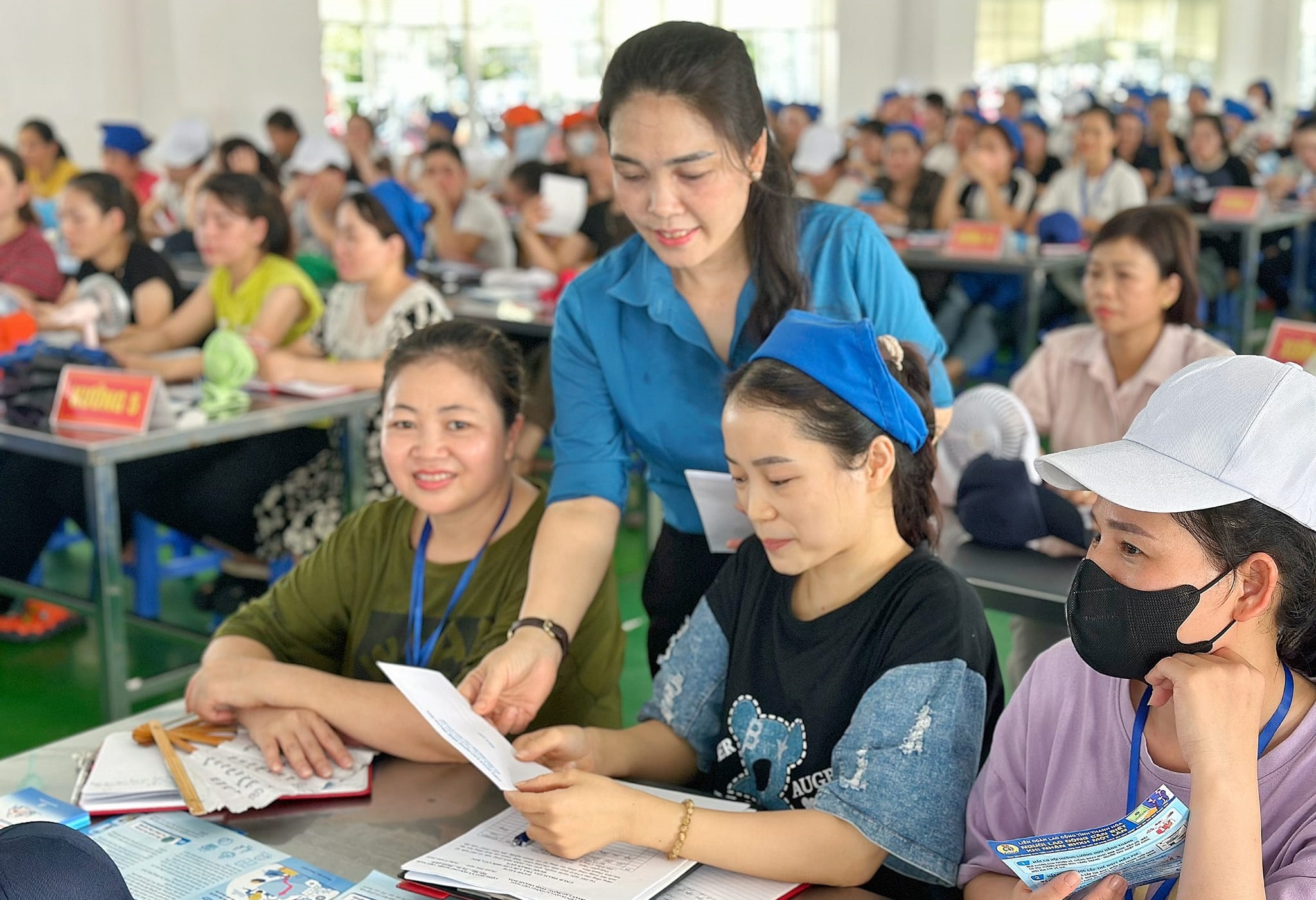 Thưởng Tết tại Thanh H&oacute;a cao nhất 410 triệu đồng, thấp nhất 50 ng&agrave;n đồng- Ảnh 1.