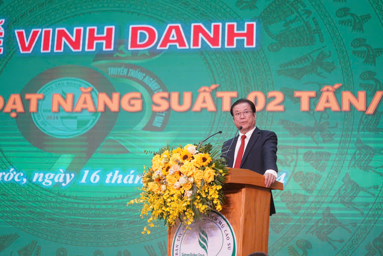 Ng&agrave;nh cao su vinh danh c&acirc;u lạc bộ 2 tấn/ha v&agrave; c&aacute; nh&acirc;n ti&ecirc;u biểu- Ảnh 1.