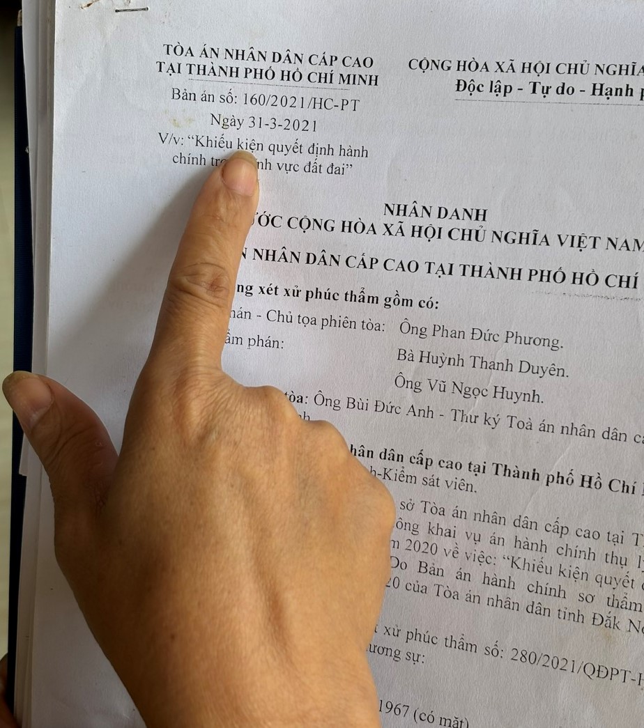 Cưỡng chế nhầm đất, UBND huyện bị đ&ograve;i bồi thường hơn 8 tỉ đồng- Ảnh 3.