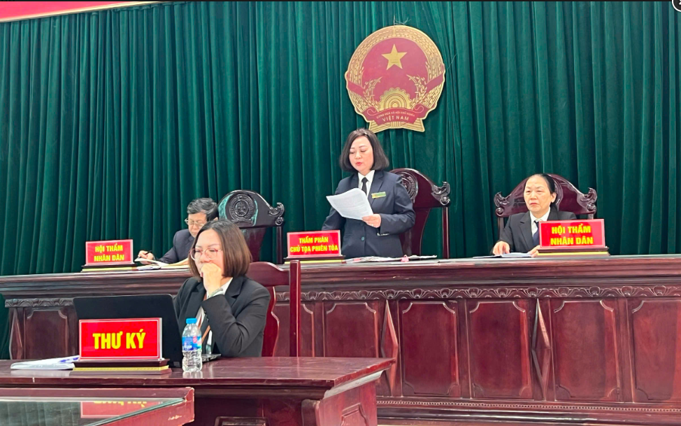 Bị cáo đánh nam sinh lớp 8 dẫn tới tử vong lĩnh 4 năm 9 tháng tù