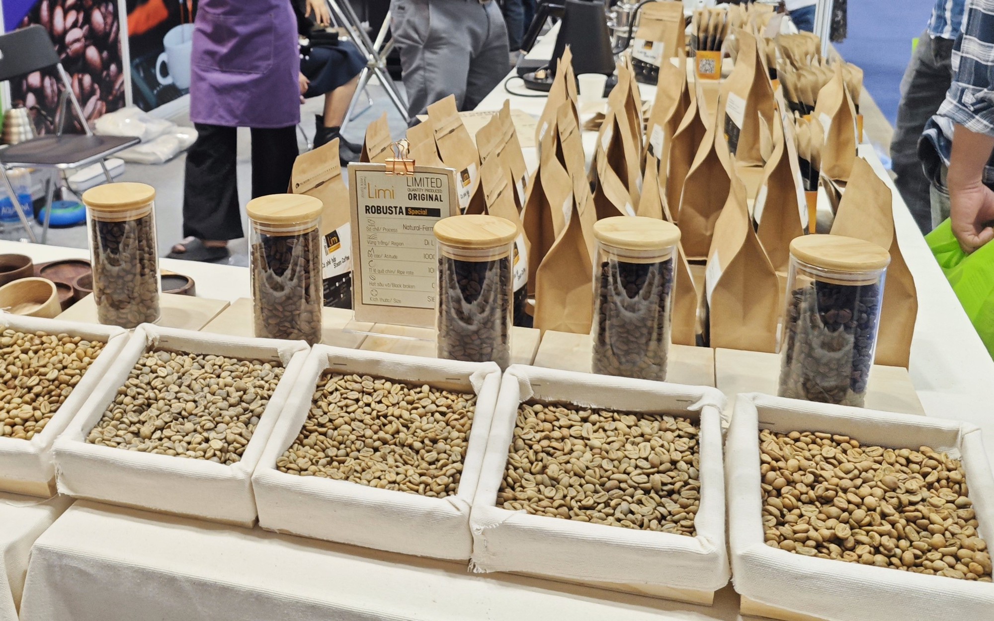 Giá cà phê hôm nay 18-12: Robusta rớt mạnh nhưng vẫn giữ mốc 5.000 USD/tấn