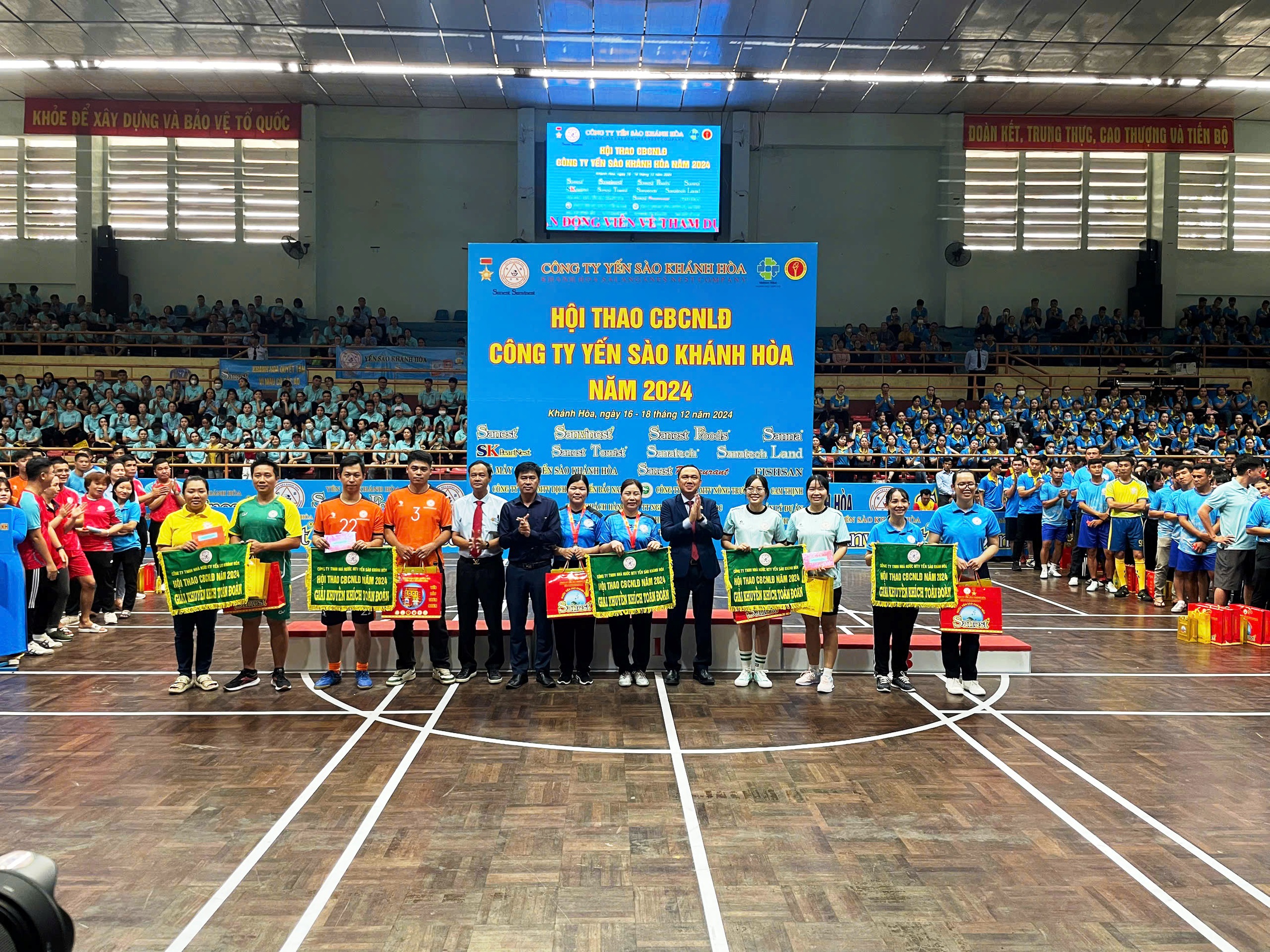 S&ocirc;i nổi Hội thao c&aacute;n bộ c&ocirc;ng nh&acirc;n lao động Yến s&agrave;o Kh&aacute;nh H&ograve;a- Ảnh 8.