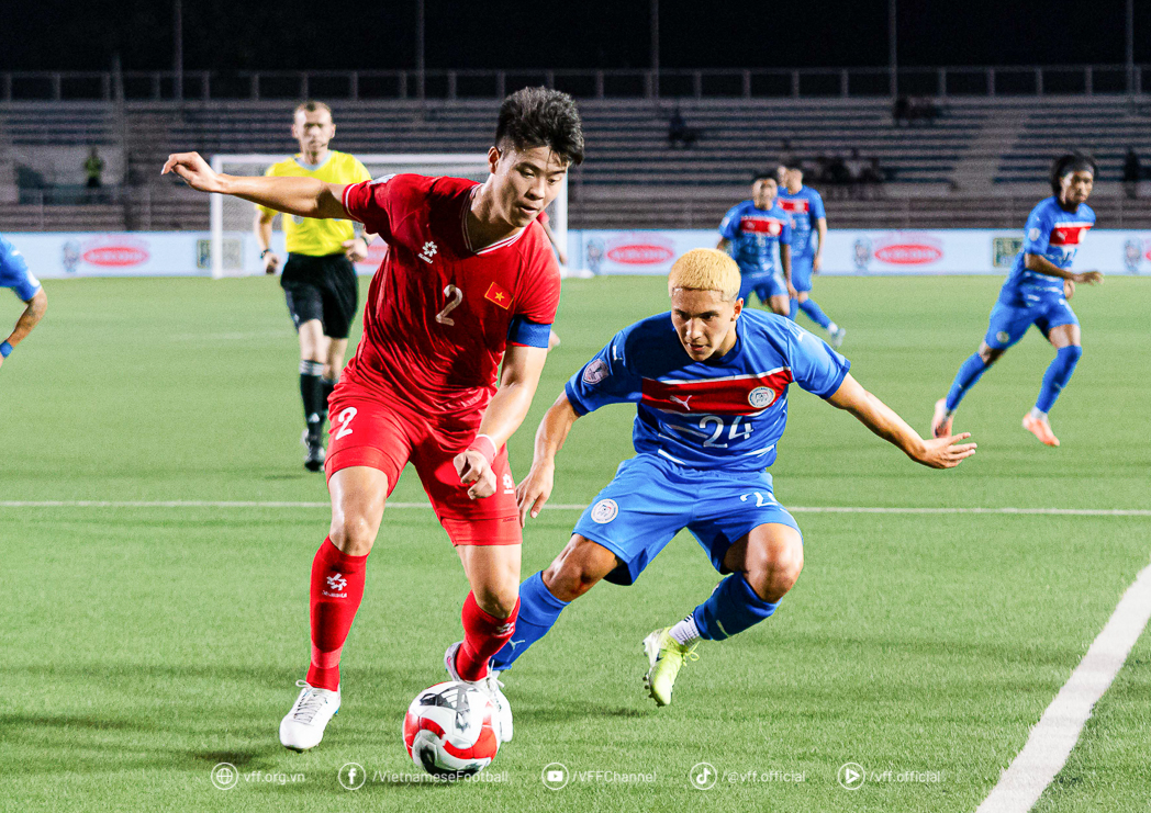 HLV Kim Sang-sik: Tuyển Việt Nam đ&atilde; thi đấu ki&ecirc;n cường- Ảnh 1.