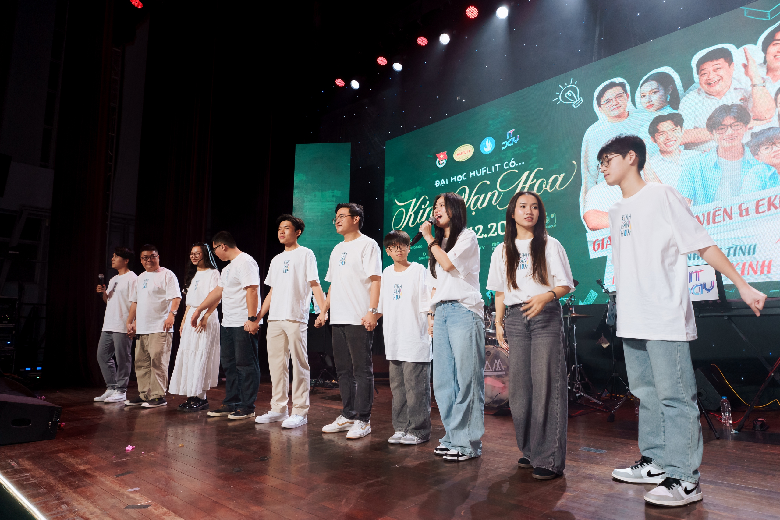 V&otilde; Thanh H&ograve;a tiết lộ: "K&iacute;nh vạn hoa" l&agrave; phim chữa l&agrave;nh- Ảnh 8.