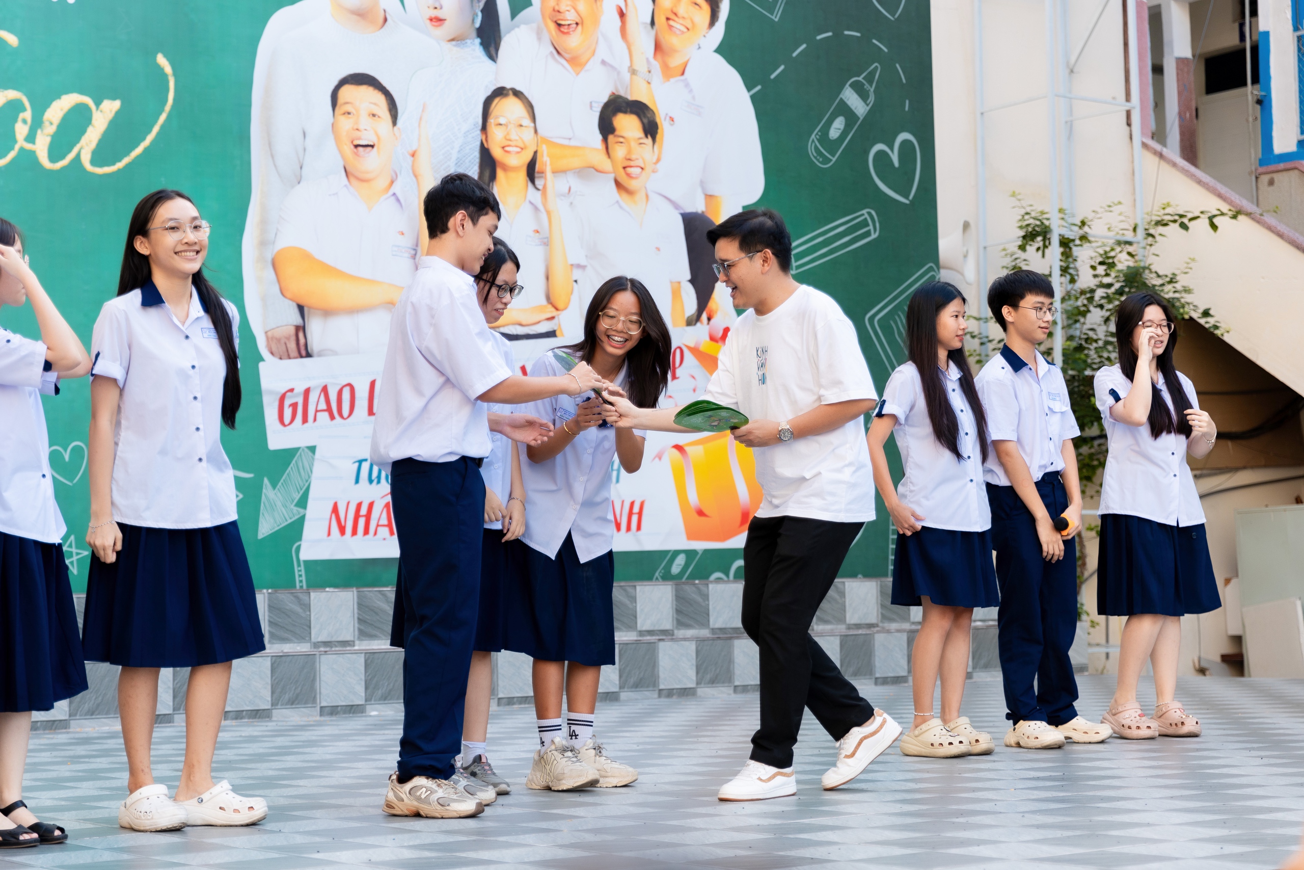 V&otilde; Thanh H&ograve;a tiết lộ: "K&iacute;nh vạn hoa" l&agrave; phim chữa l&agrave;nh- Ảnh 4.