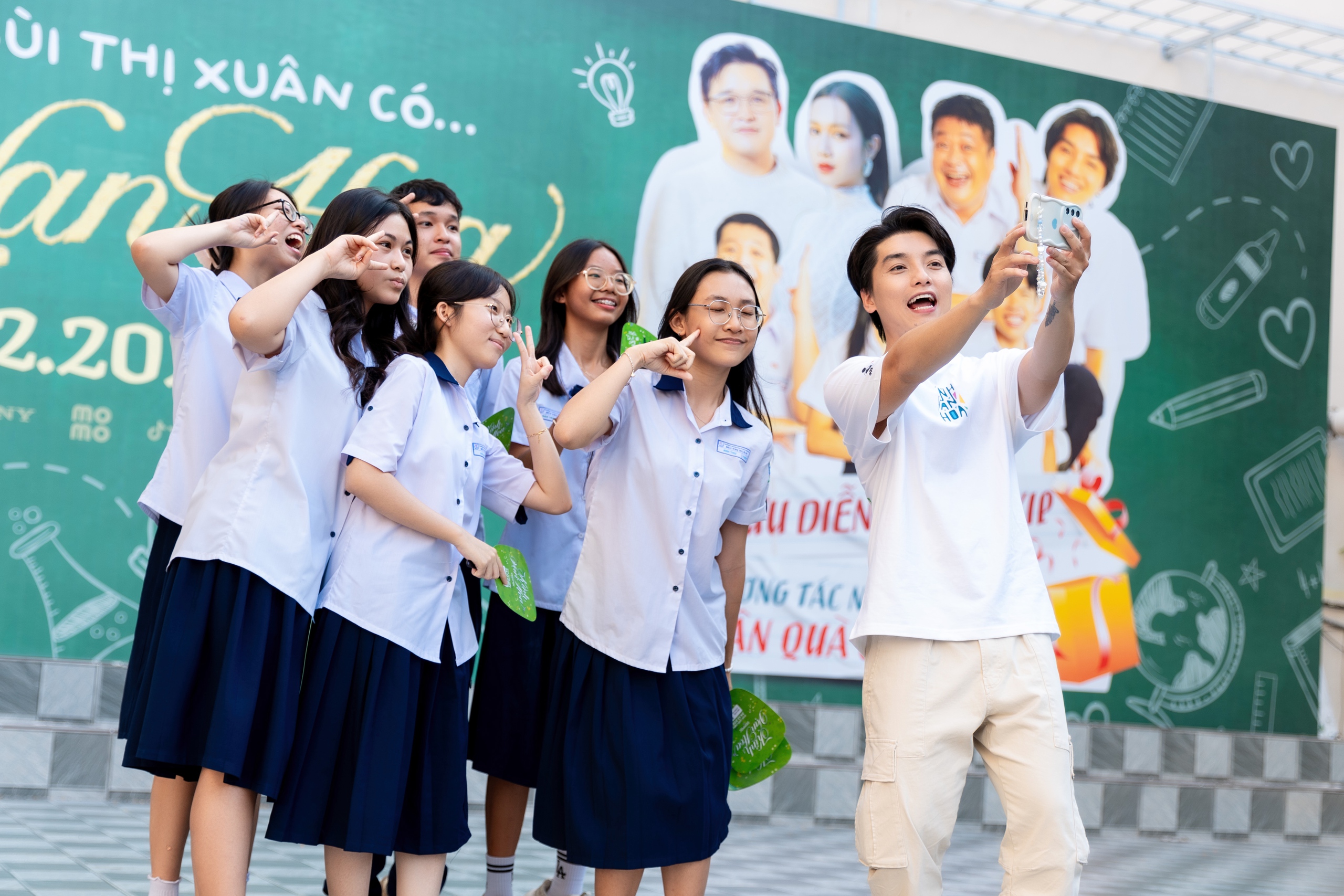 V&otilde; Thanh H&ograve;a tiết lộ: "K&iacute;nh vạn hoa" l&agrave; phim chữa l&agrave;nh- Ảnh 2.