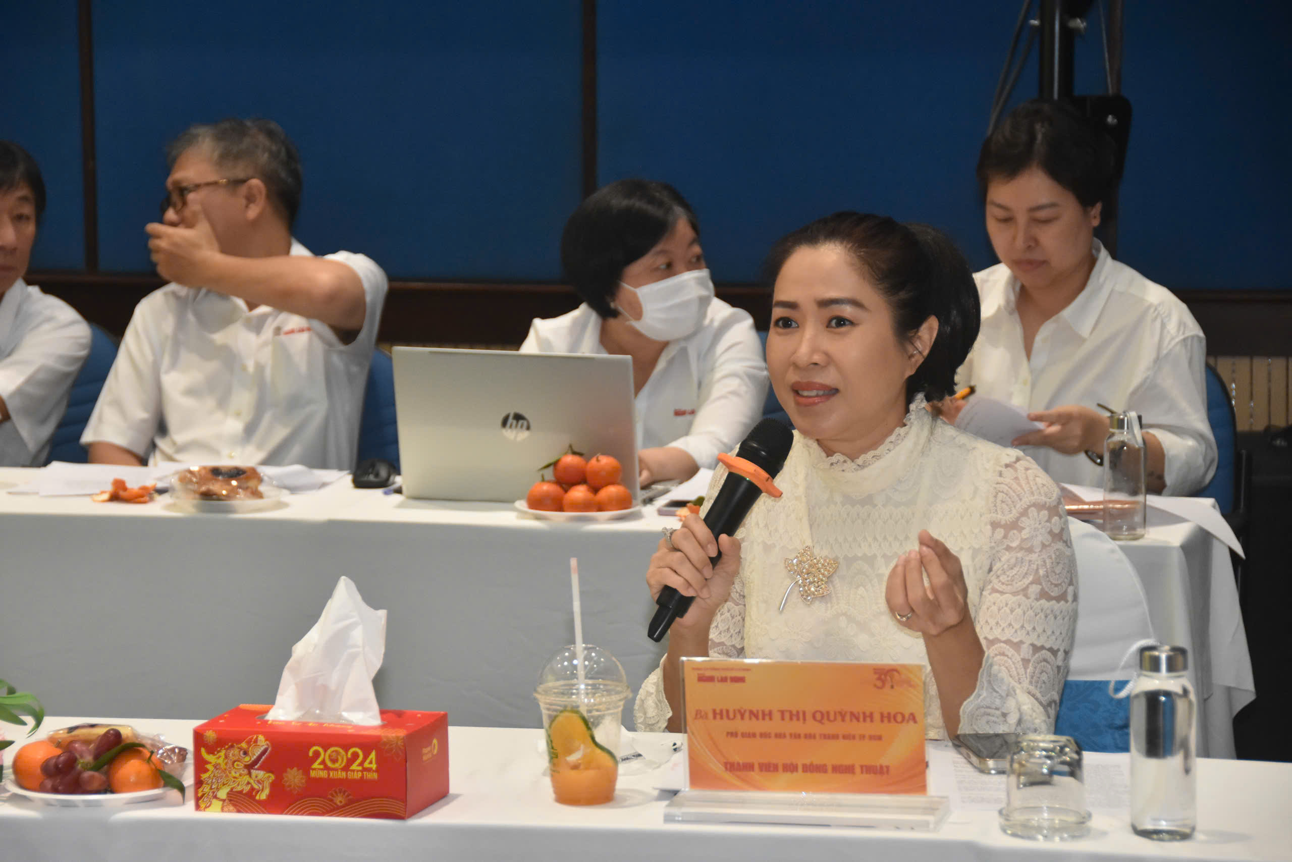  Giải Mai V&agrave;ng: H&agrave;nh trang qu&yacute; gi&aacute; của c&aacute;c nghệ sĩ- Ảnh 5.