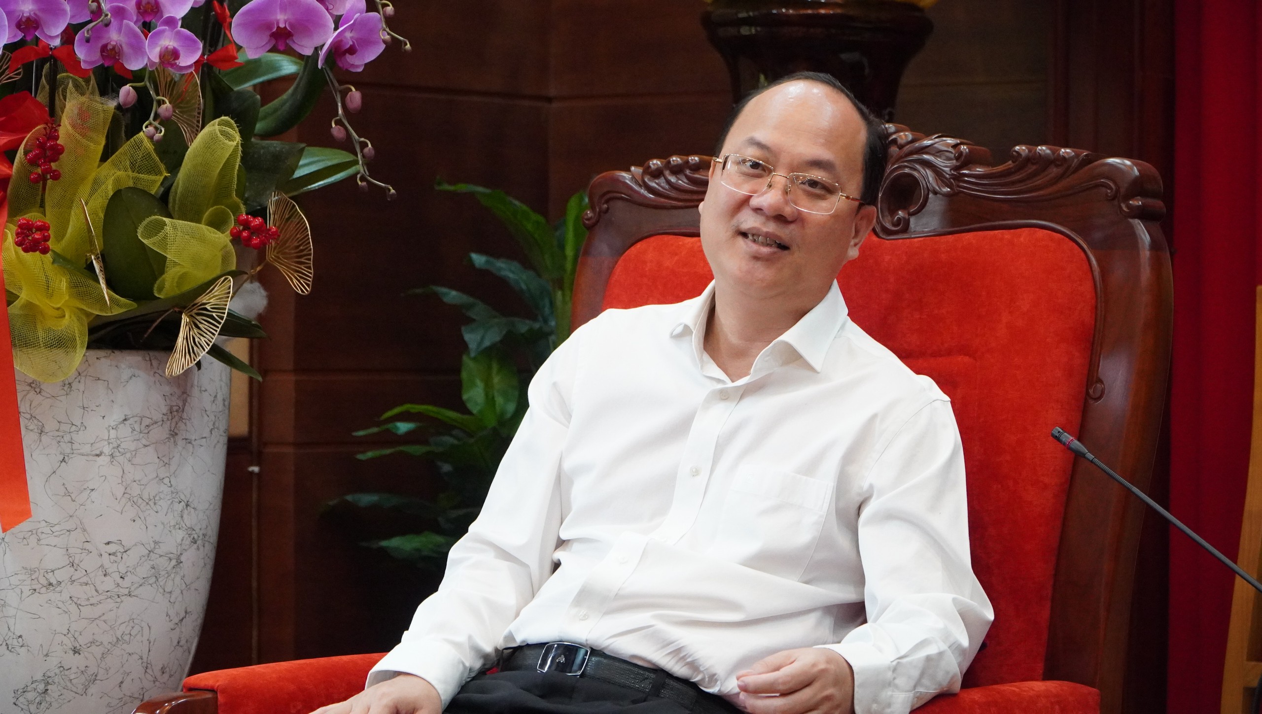L&atilde;nh đạo TP HCM ch&uacute;c mừng Qu&acirc;n khu 7 nh&acirc;n kỷ niệm 80 năm ng&agrave;y th&agrave;nh lập Qu&acirc;n đội nh&acirc;n d&acirc;n Việt Nam- Ảnh 2.