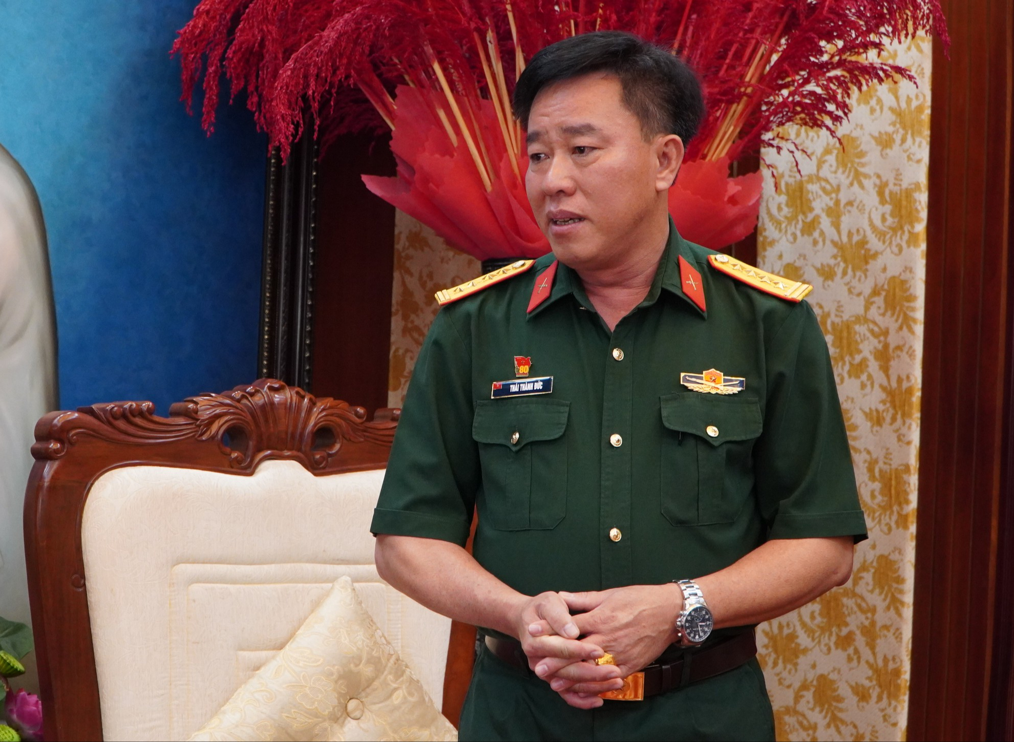 B&aacute;o Người Lao Động thăm v&agrave; ch&uacute;c mừng kỷ niệm 80 năm ng&agrave;y th&agrave;nh lập Qu&acirc;n đội Nh&acirc;n d&acirc;n Việt Nam - Ảnh 3.