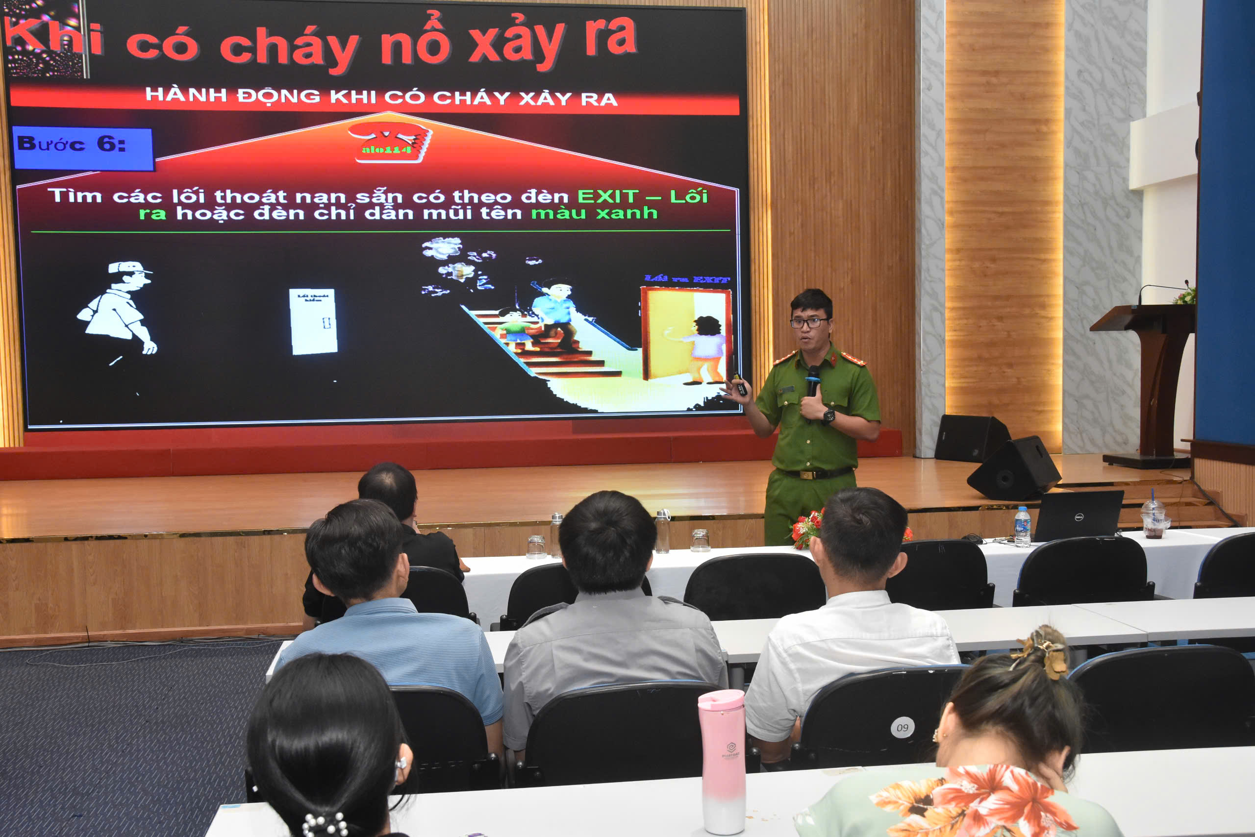 Tập huấn c&ocirc;ng t&aacute;c PCCC tại B&aacute;o Người Lao Động- Ảnh 1.