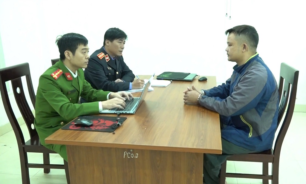 B&iacute; mật trong khoang được chế tạo ph&iacute;a sau th&ugrave;ng xe b&aacute;n tải- Ảnh 1.