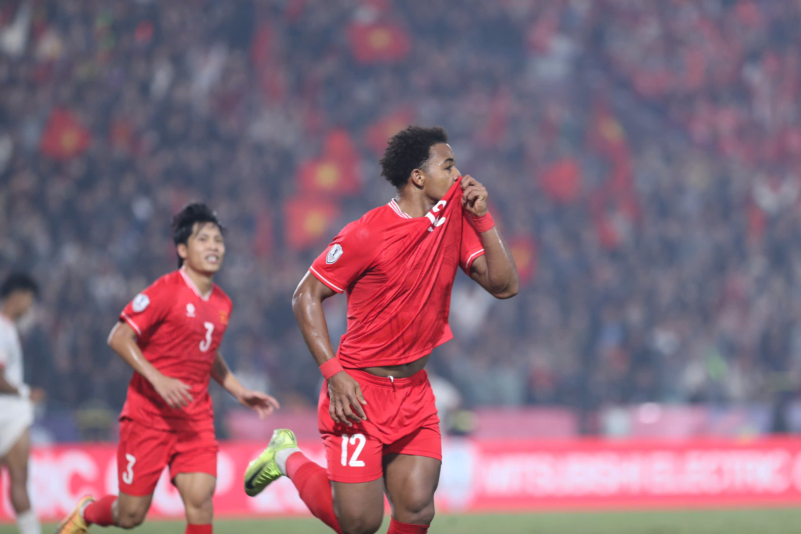 HLV Kim Sang-sik ngợi khen Nguyễn Xu&acirc;n Son- Ảnh 2.