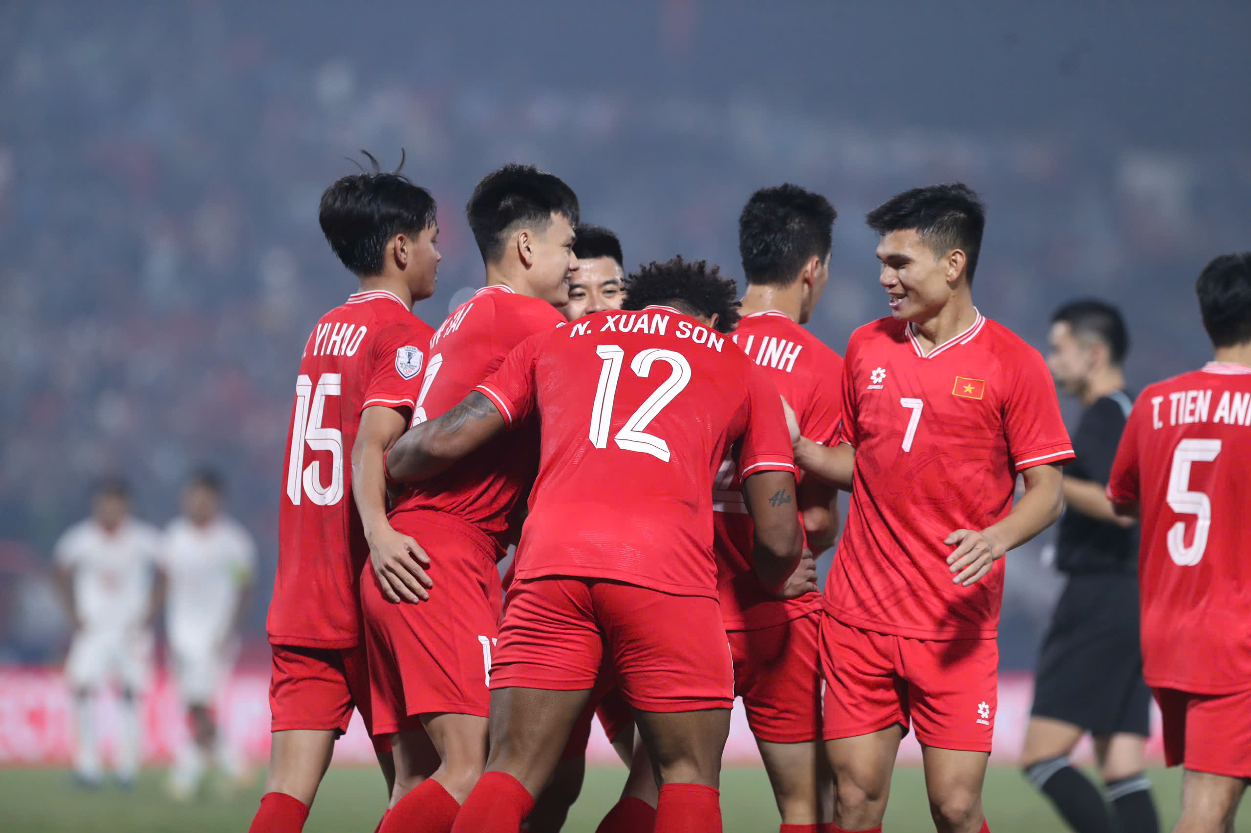HLV Kim Sang-sik ngợi khen Nguyễn Xu&acirc;n Son- Ảnh 1.