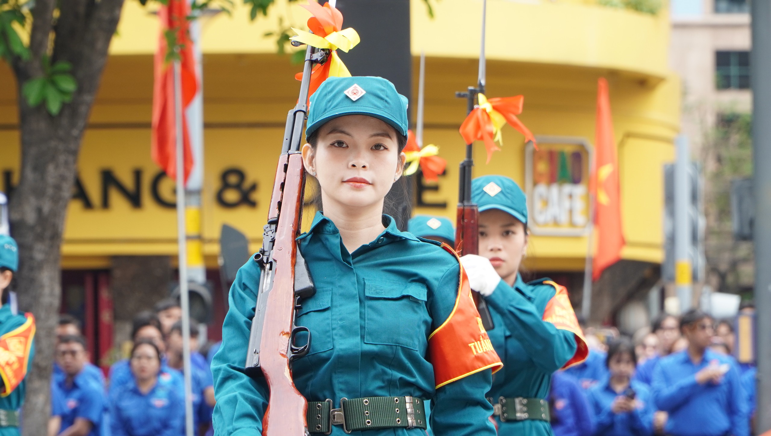 Ấn tượng những m&agrave;n biểu diễn đặc sắc của h&agrave;ng ng&agrave;n qu&acirc;n d&acirc;n tr&ecirc;n Phố đi bộ Nguyễn Huệ- Ảnh 21.