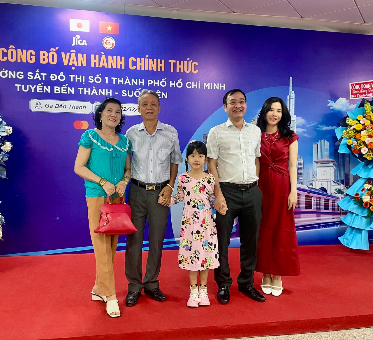 Những h&igrave;nh ảnh về ng&agrave;y đầu metro số 1 ch&iacute;nh thức vận h&agrave;nh- Ảnh 6.
