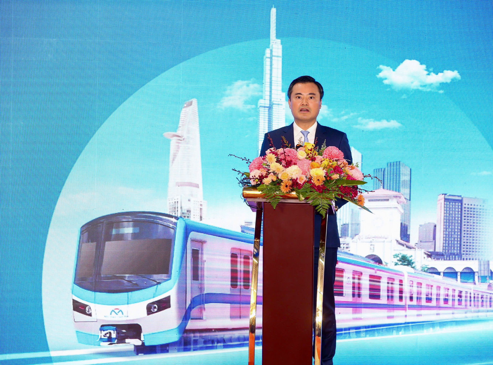 Những h&igrave;nh ảnh về ng&agrave;y đầu metro số 1 ch&iacute;nh thức vận h&agrave;nh- Ảnh 9.