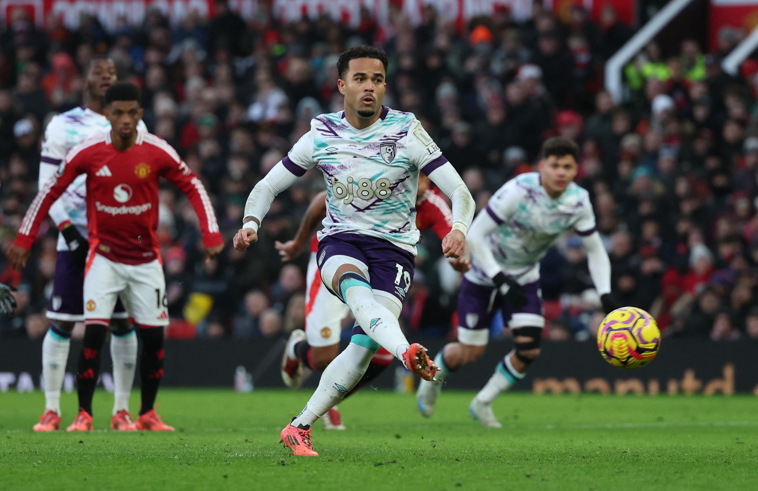 Man United thua thảm sân nhà, Bournemouth lên Top 5 Ngoại hạng- Ảnh 5.
