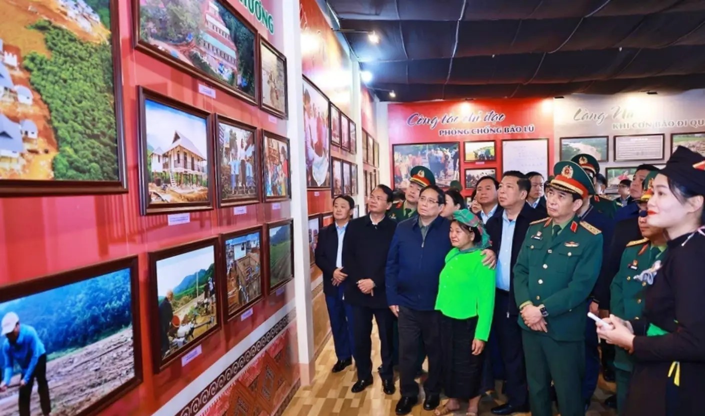 Thủ tướng Ch&iacute;nh phủ dự Lễ kh&aacute;nh th&agrave;nh dự &aacute;n t&aacute;i thiết khu d&acirc;n cư th&ocirc;n L&agrave;ng Nủ - Ảnh 3.