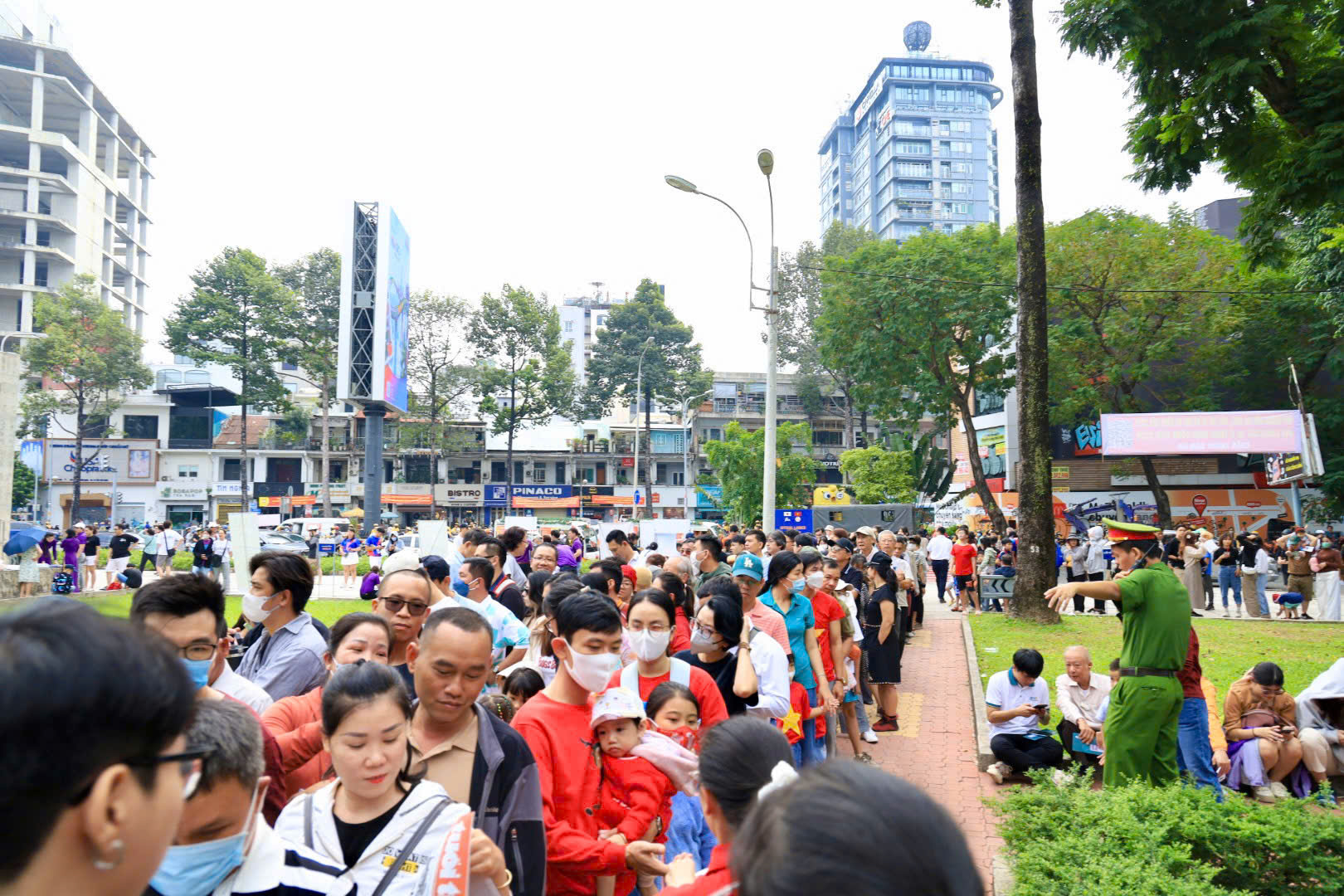 MAUR khuyến c&aacute;o: Người d&acirc;n kh&ocirc;ng cần vội v&agrave;ng trải nghiệm metro- Ảnh 3.
