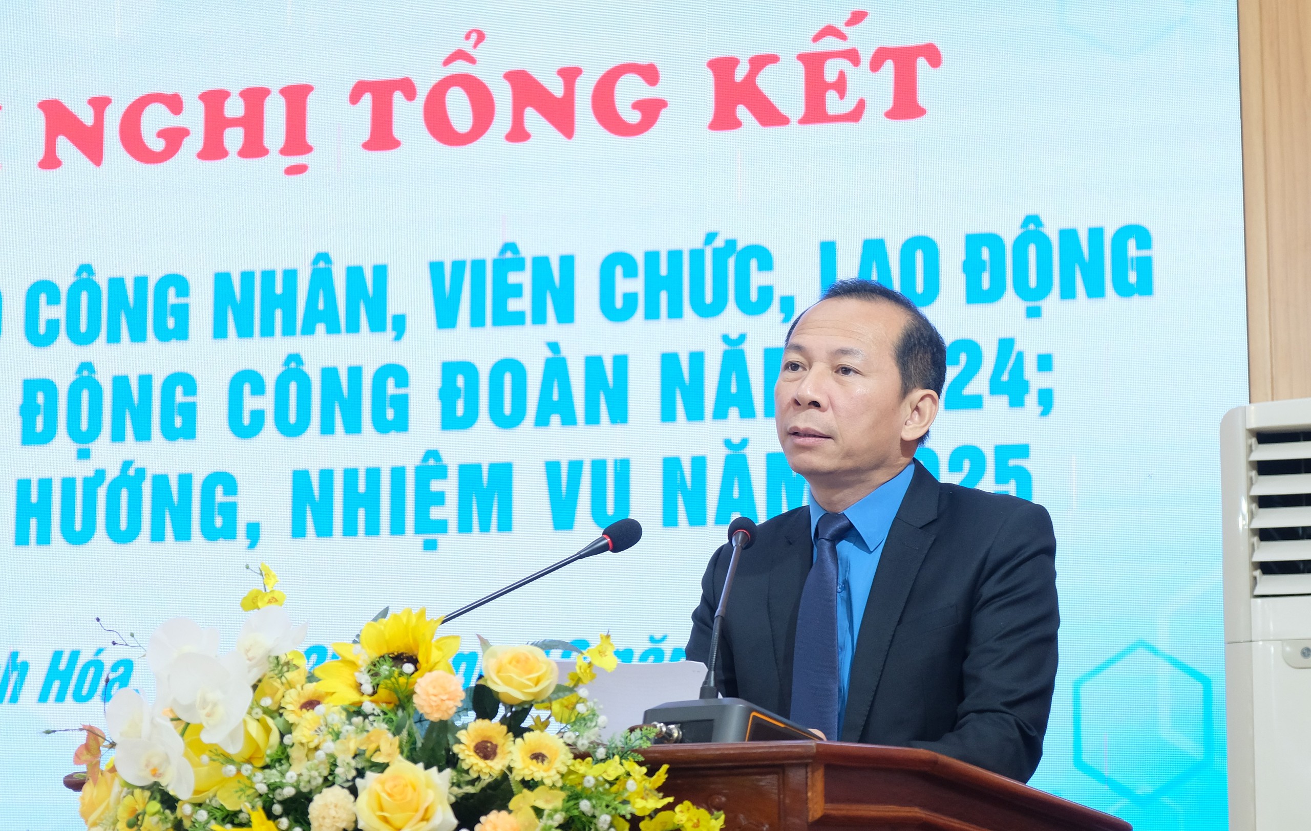 LĐLĐ tỉnh Thanh H&oacute;a: Đơn vị xuất sắc dẫn đầu phong tr&agrave;o thi đua CNVC-LĐ- Ảnh 1.