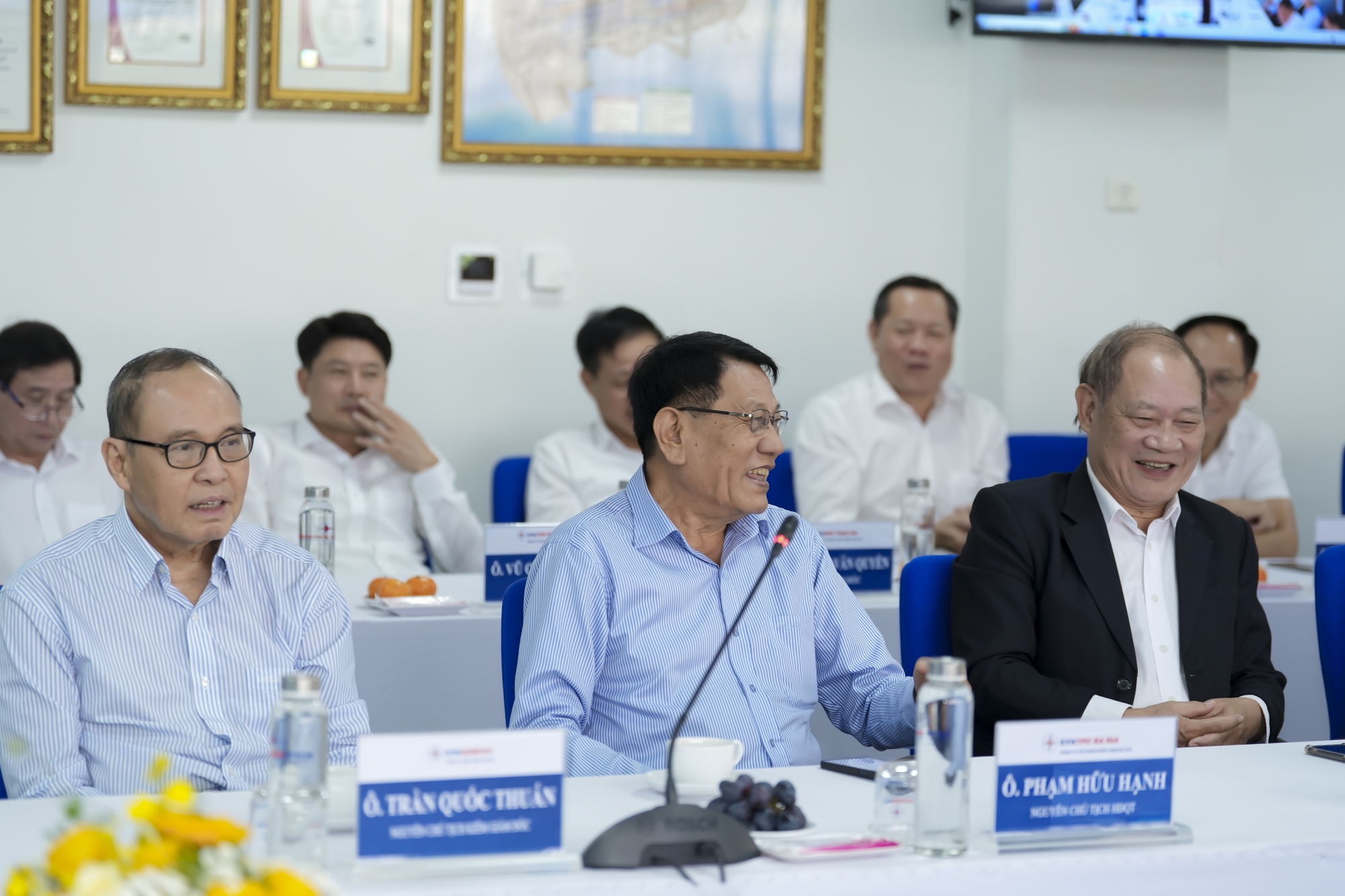 H&agrave;nh tr&igrave;nh gắn kết c&aacute;c thế hệ EVNGENCO3- Ảnh 2.