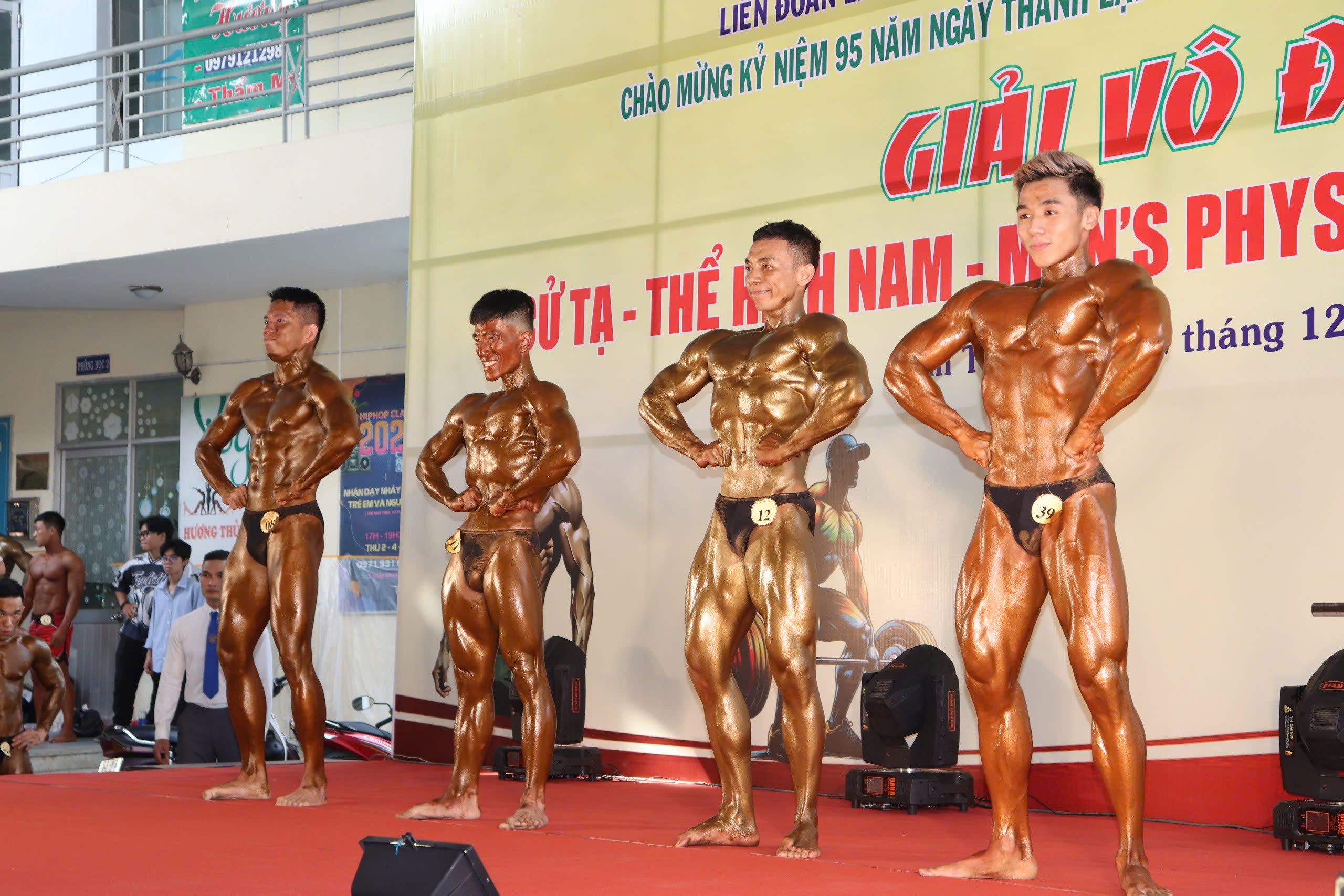 S&ocirc;i nổi hội thi cử tạ - thể h&igrave;nh quận B&igrave;nh T&acirc;n, TP HCM- Ảnh 1.