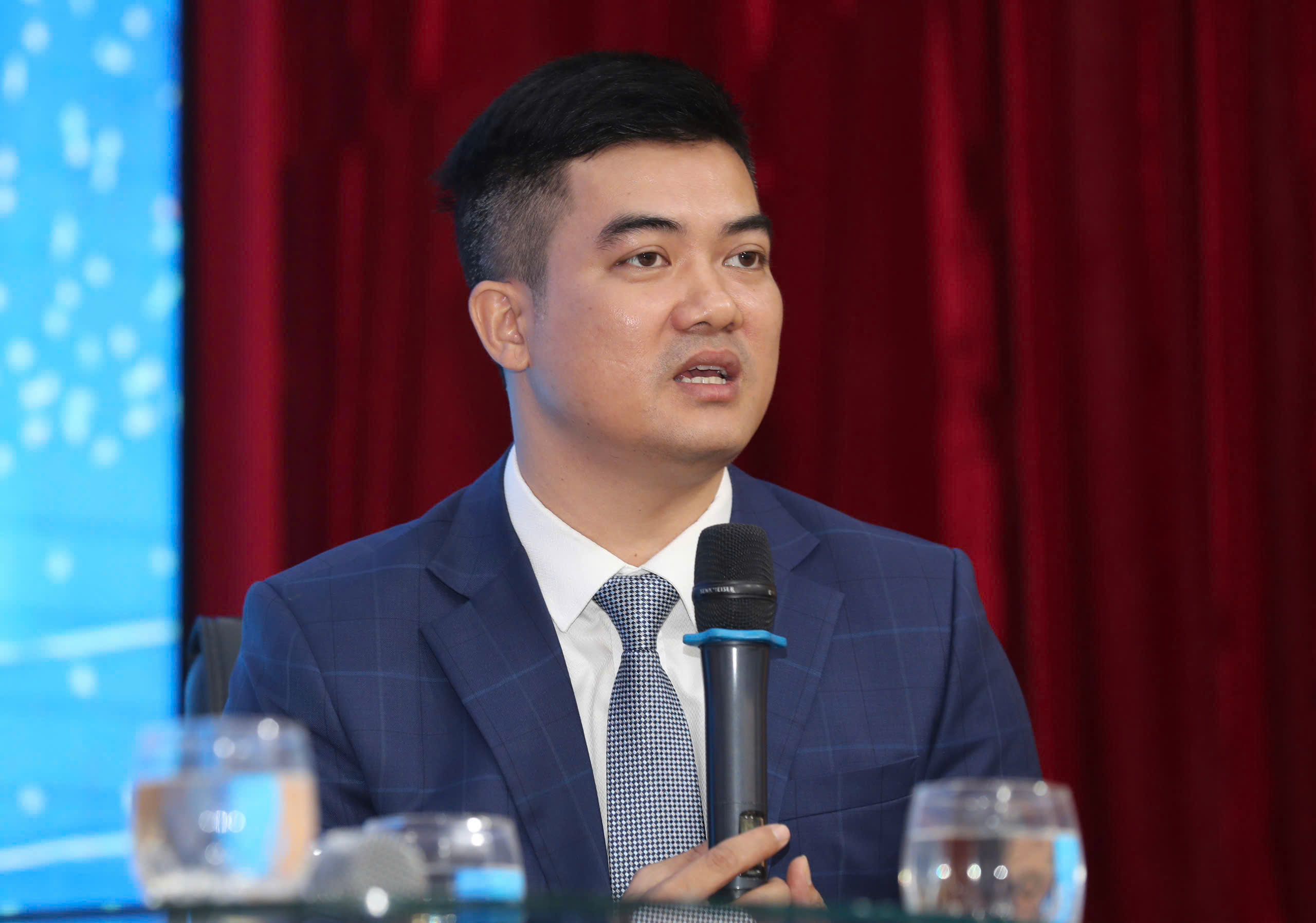 Nghe chuy&ecirc;n gia chia sẻ về &ldquo;Văn h&oacute;a ứng xử khi tham gia giao th&ocirc;ng&rdquo;- Ảnh 2.