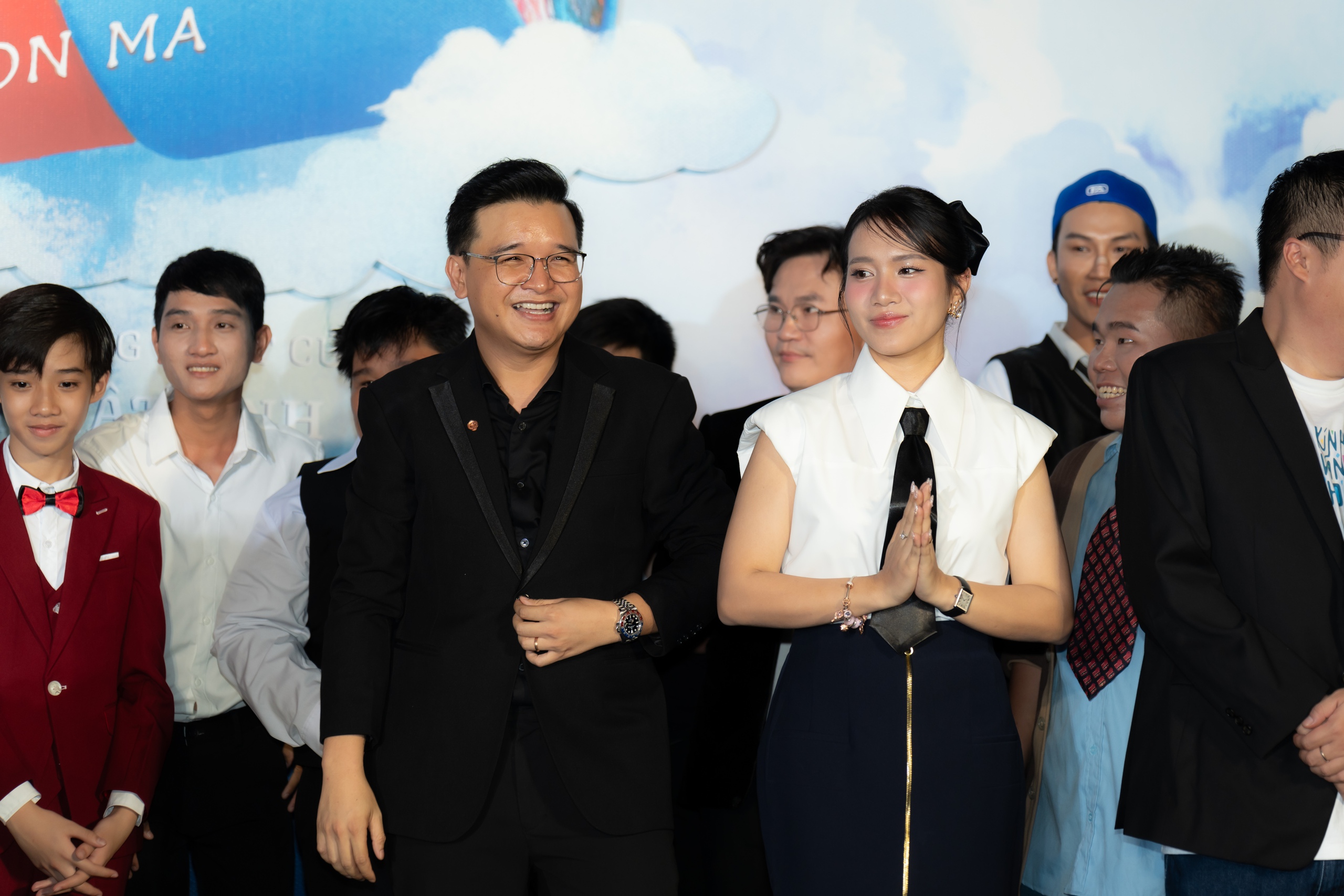 Cát Phượng, Kiều Minh Tuấn, Nam Thư… chúc mừng Lâm Vỹ Dạ- Ảnh 11.