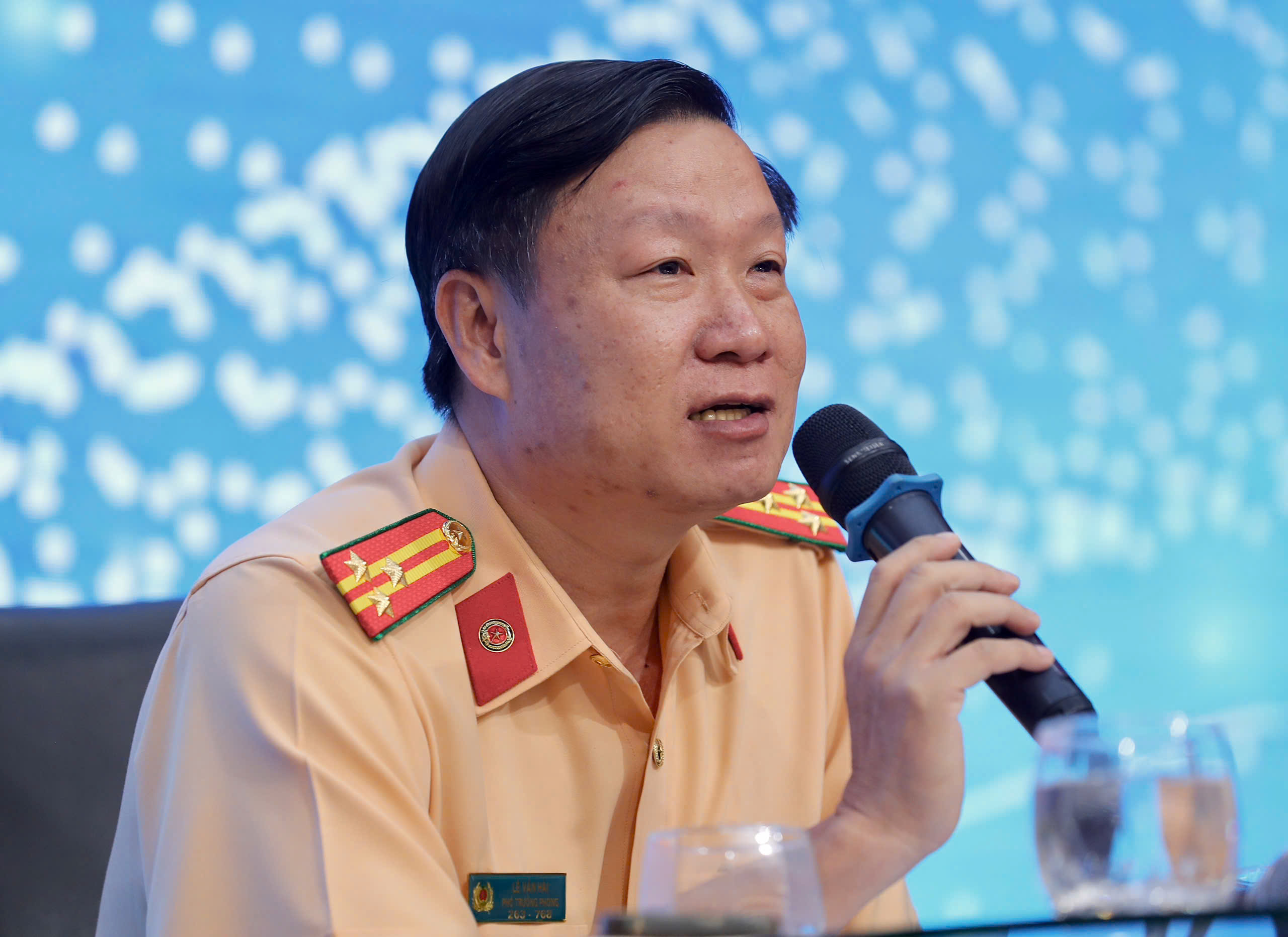 Nghe chuy&ecirc;n gia chia sẻ về &ldquo;Văn h&oacute;a ứng xử khi tham gia giao th&ocirc;ng&rdquo;- Ảnh 4.