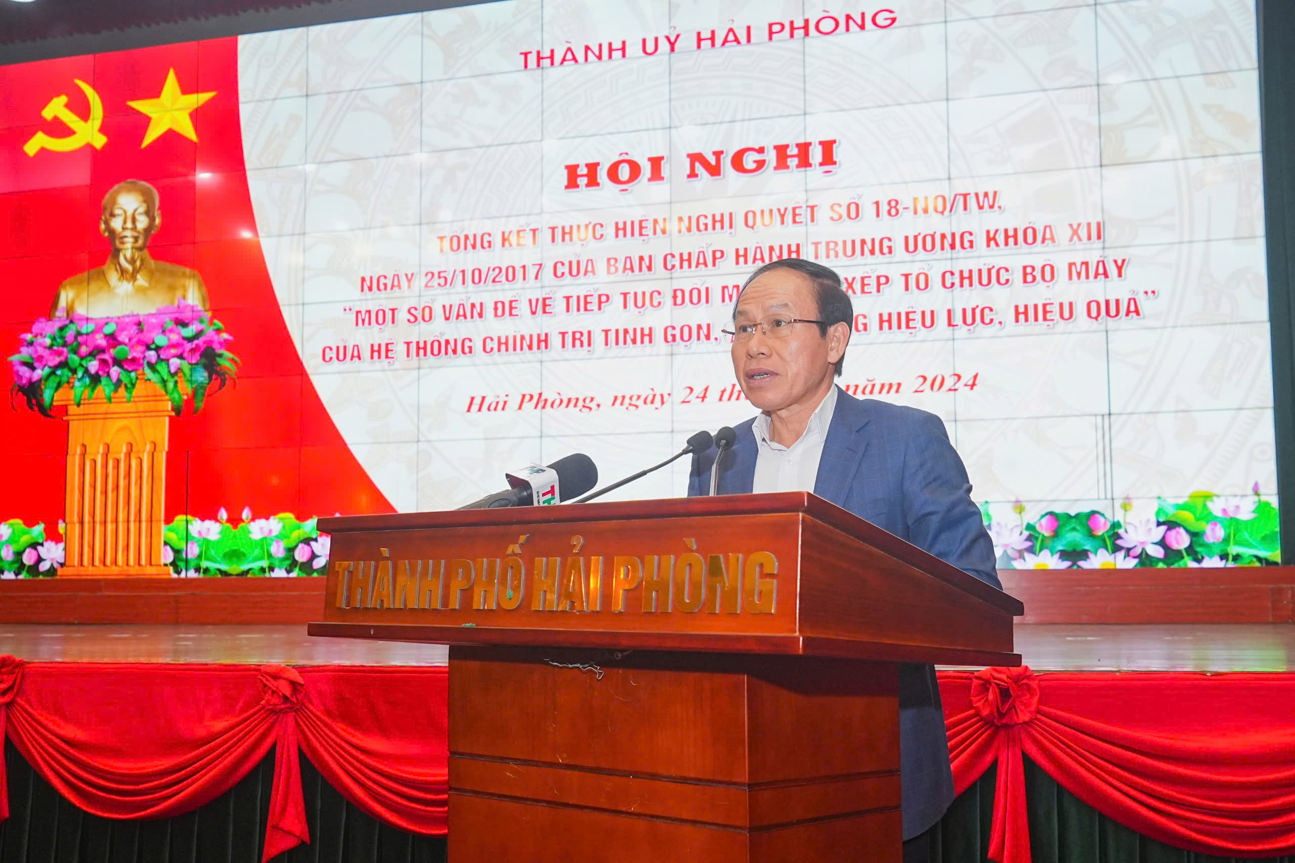 Kh&ocirc;ng lợi dụng để c&agrave;i cắm lợi &iacute;ch nh&oacute;m, lợi &iacute;ch c&aacute; nh&acirc;n trong sắp xếp tổ chức bộ m&aacute;y, bi&ecirc;n chế- Ảnh 2.