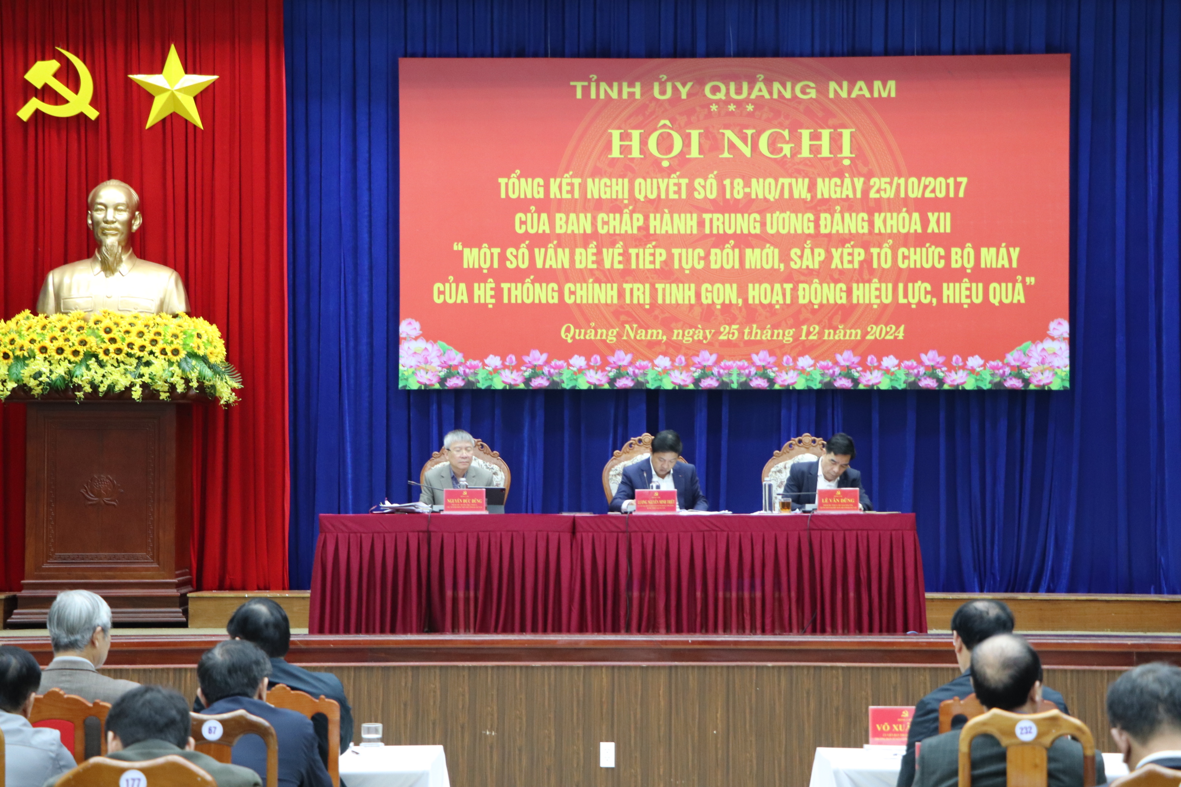 Tỉnh ủy Quảng Nam tổ chức hội nghị về tinh gọn bộ m&aacute;y- Ảnh 3.