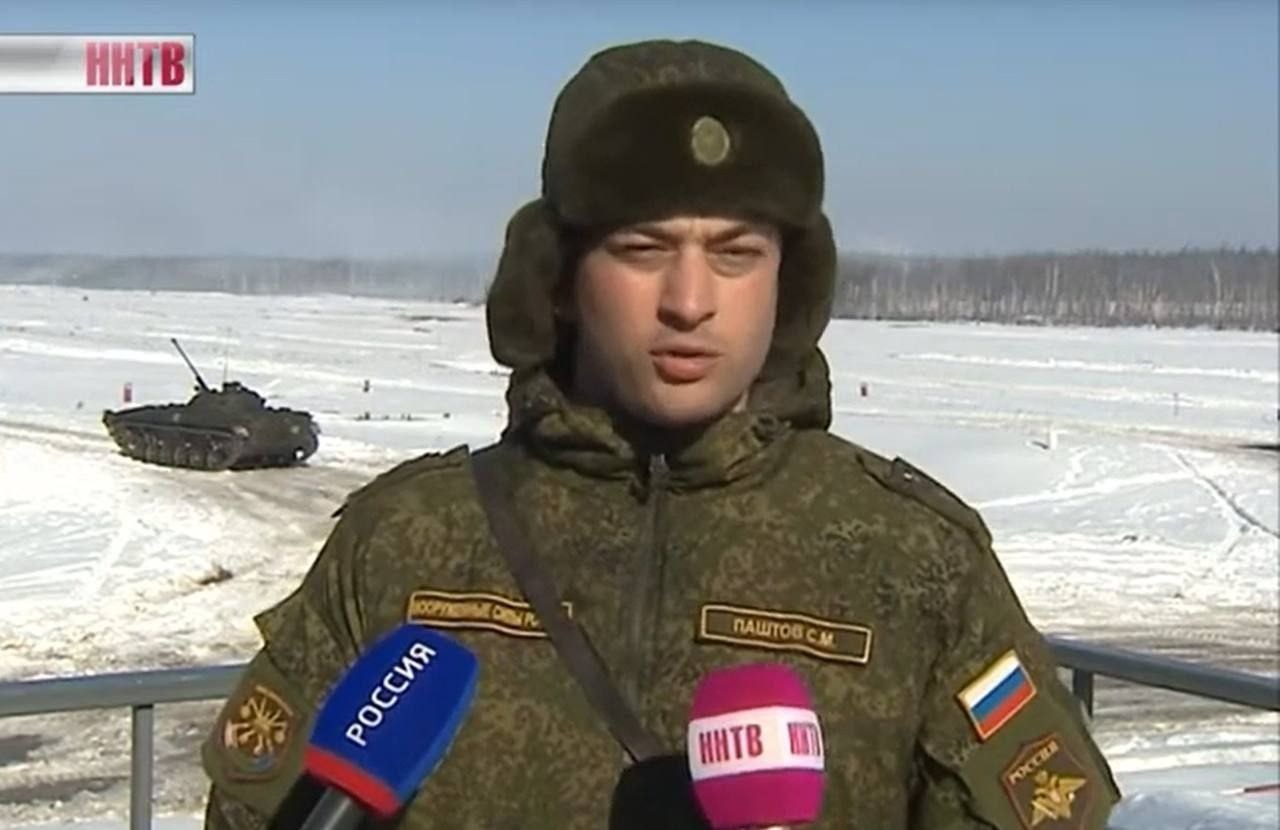 Ph&oacute; chỉ huy Lữ đo&agrave;n Thủy qu&acirc;n Lục chiến 810 của Nga Salim Pashtov. Ảnh: Rossiya-1