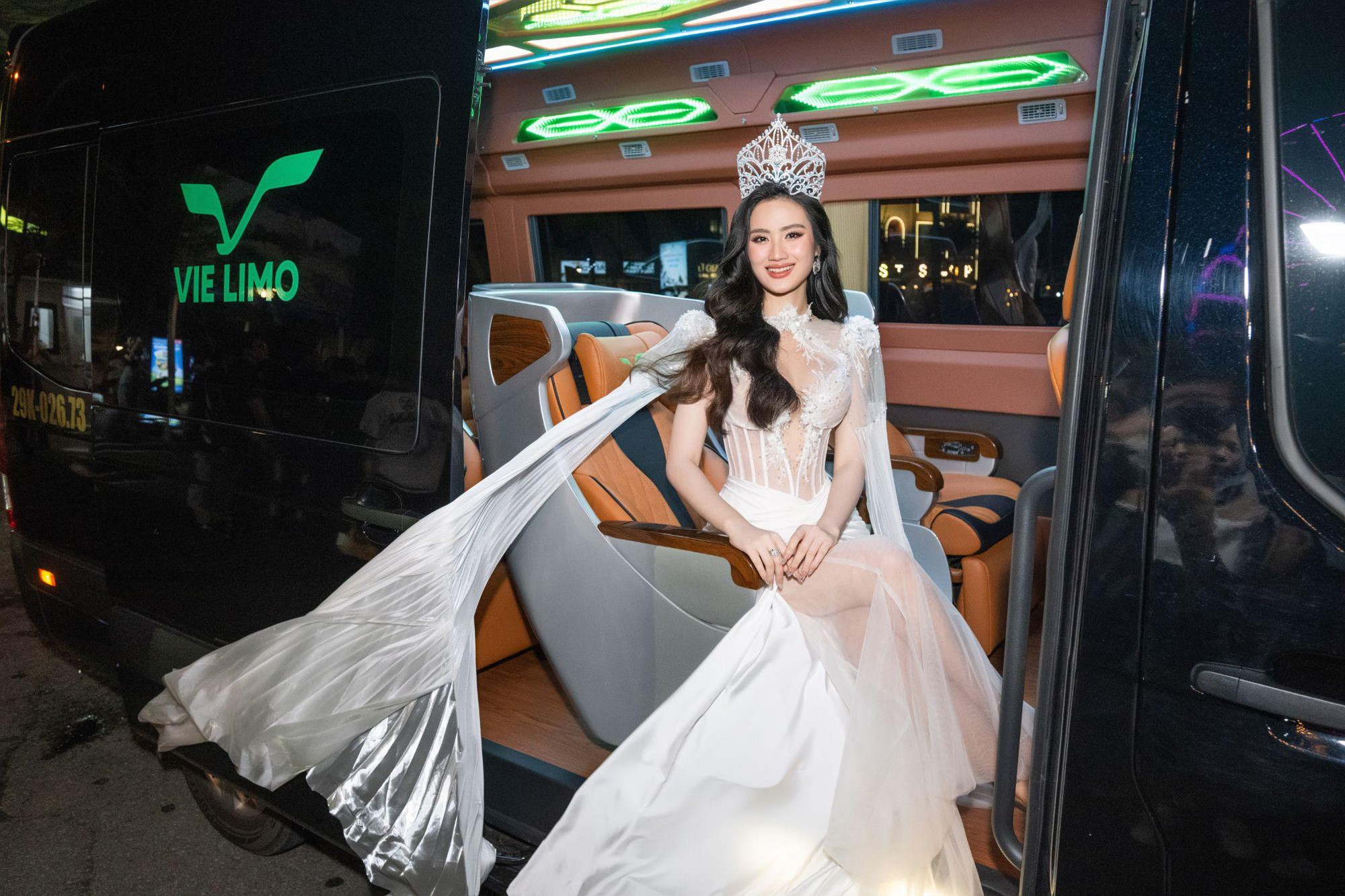 Xu hướng lựa chọn Limousine - Đại diện cho sự đẳng cấp v&agrave; thời thượng tại c&aacute;c sự kiện lớn- Ảnh 3.