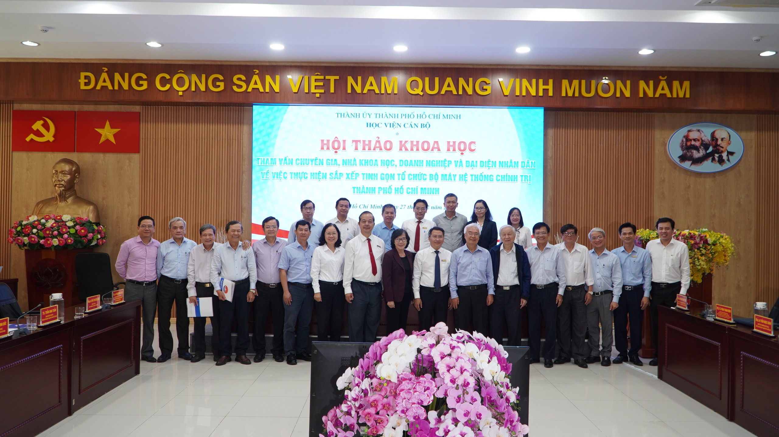 Sắp xếp, tinh gọn bộ m&aacute;y TP HCM cần ph&ugrave; hợp với m&ocirc; h&igrave;nh ch&iacute;nh quyền đ&ocirc; thị- Ảnh 2.