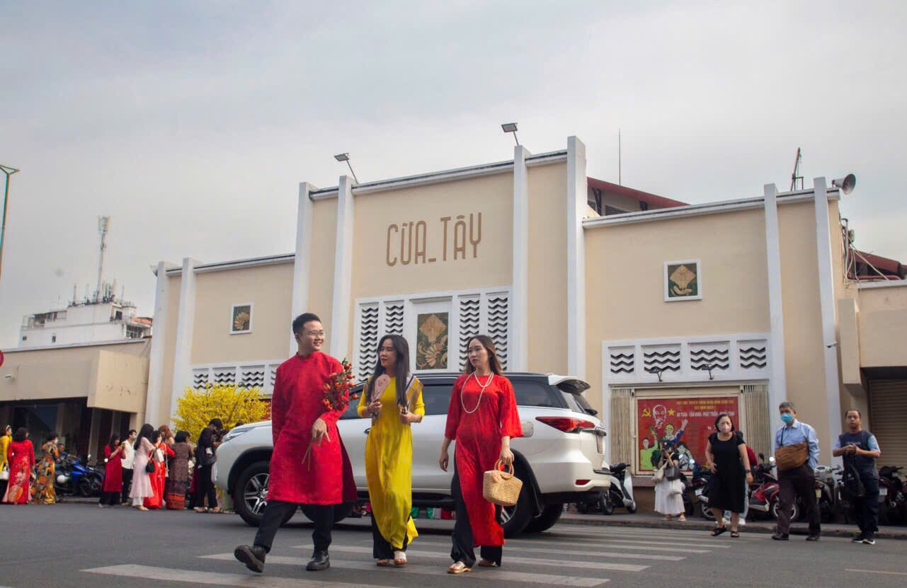 Khu vực chợ Bến Th&agrave;nh. Ảnh HỒNG DUY&Ecirc;N
