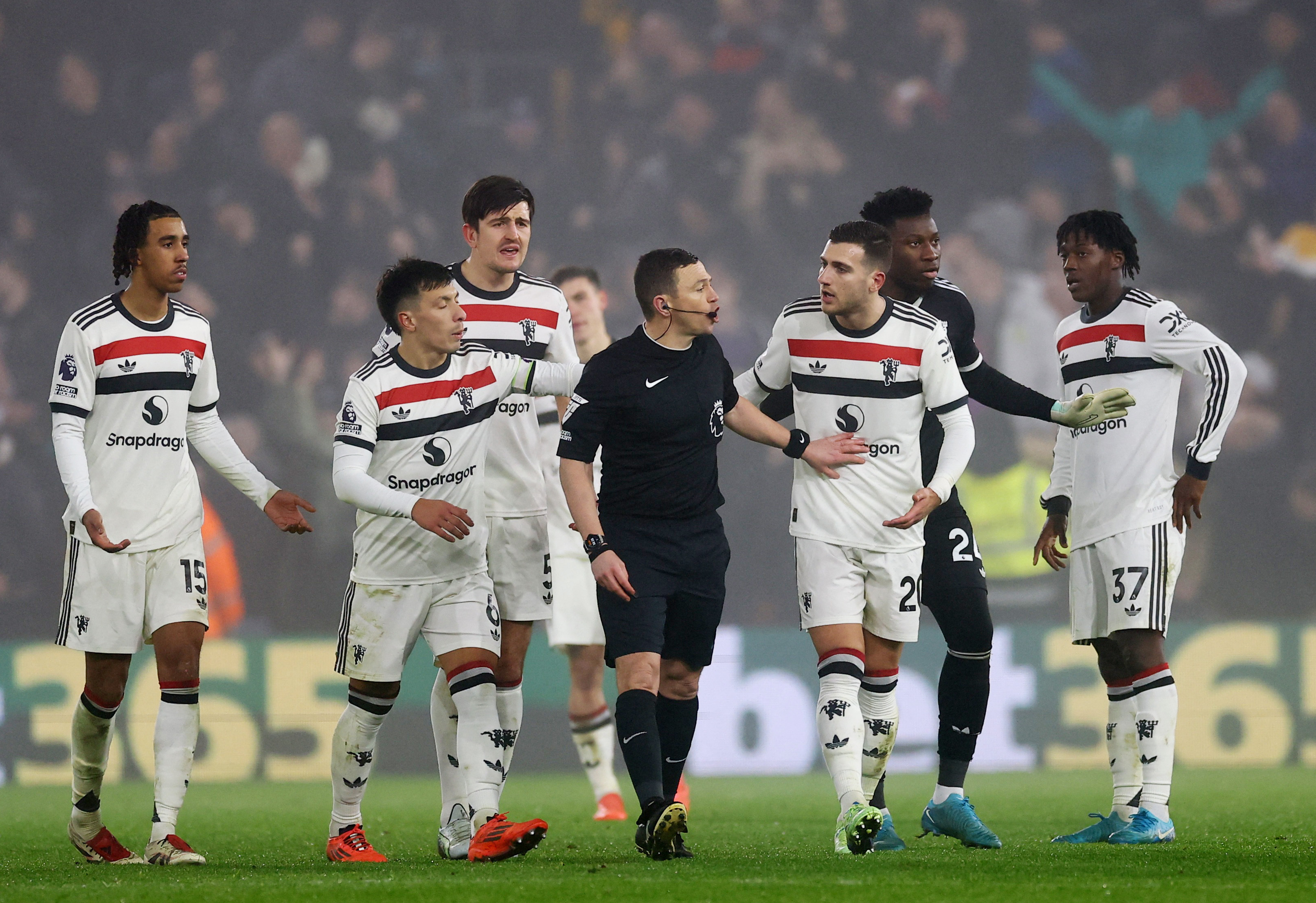 Man United: Kh&oacute; ngăn đ&agrave; lao dốc- Ảnh 1.
