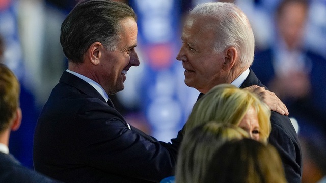 B&aacute;o Mỹ: Tổng thống Biden vẫn tự tin đ&aacute;nh bại &ocirc;ng Trump, hối hận v&igrave; r&uacute;t lui- Ảnh 1.